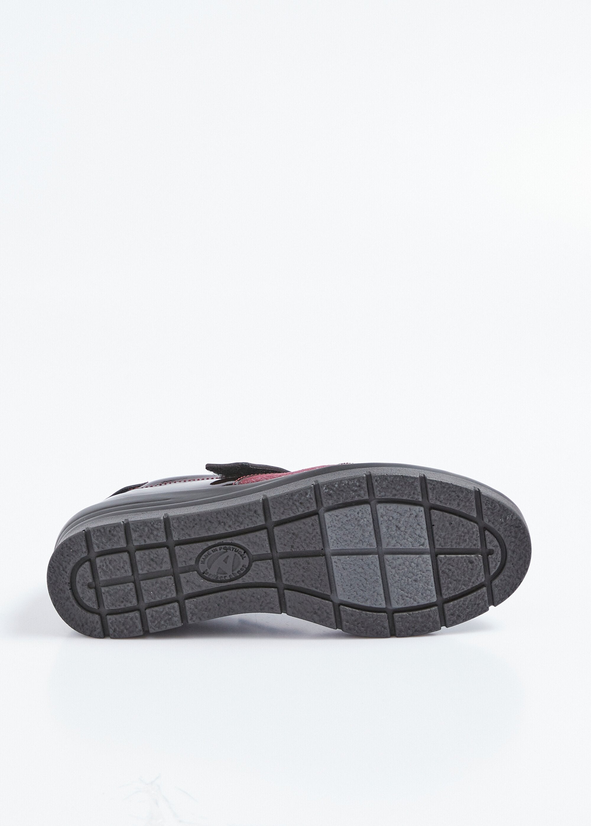Wide_width_velcro_ballerinas_for_sensitive_feet_Bordeaux_UN1_slim