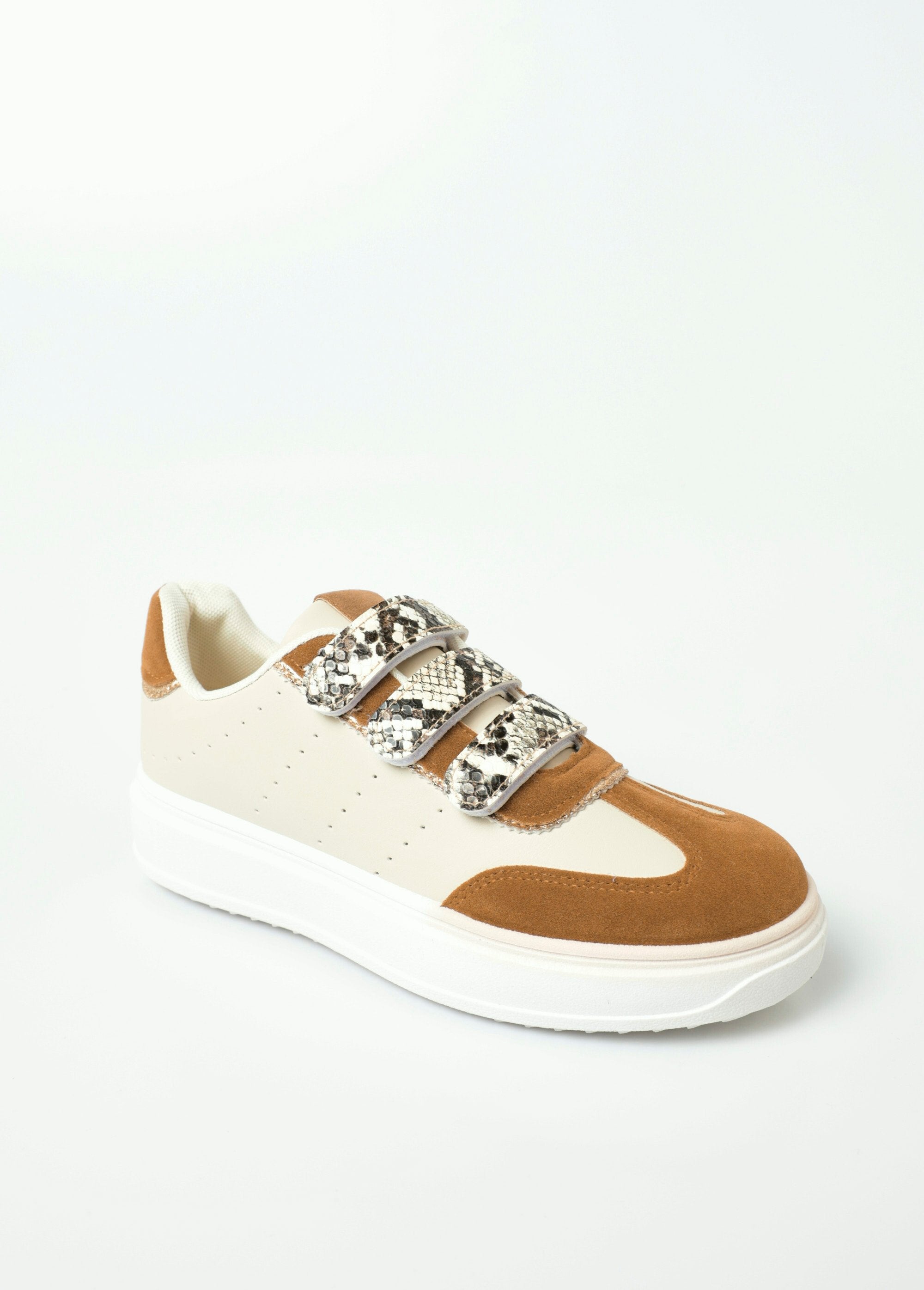 Two-material_sneakers_with_animal-print_velcro_Beige_FA1_slim
