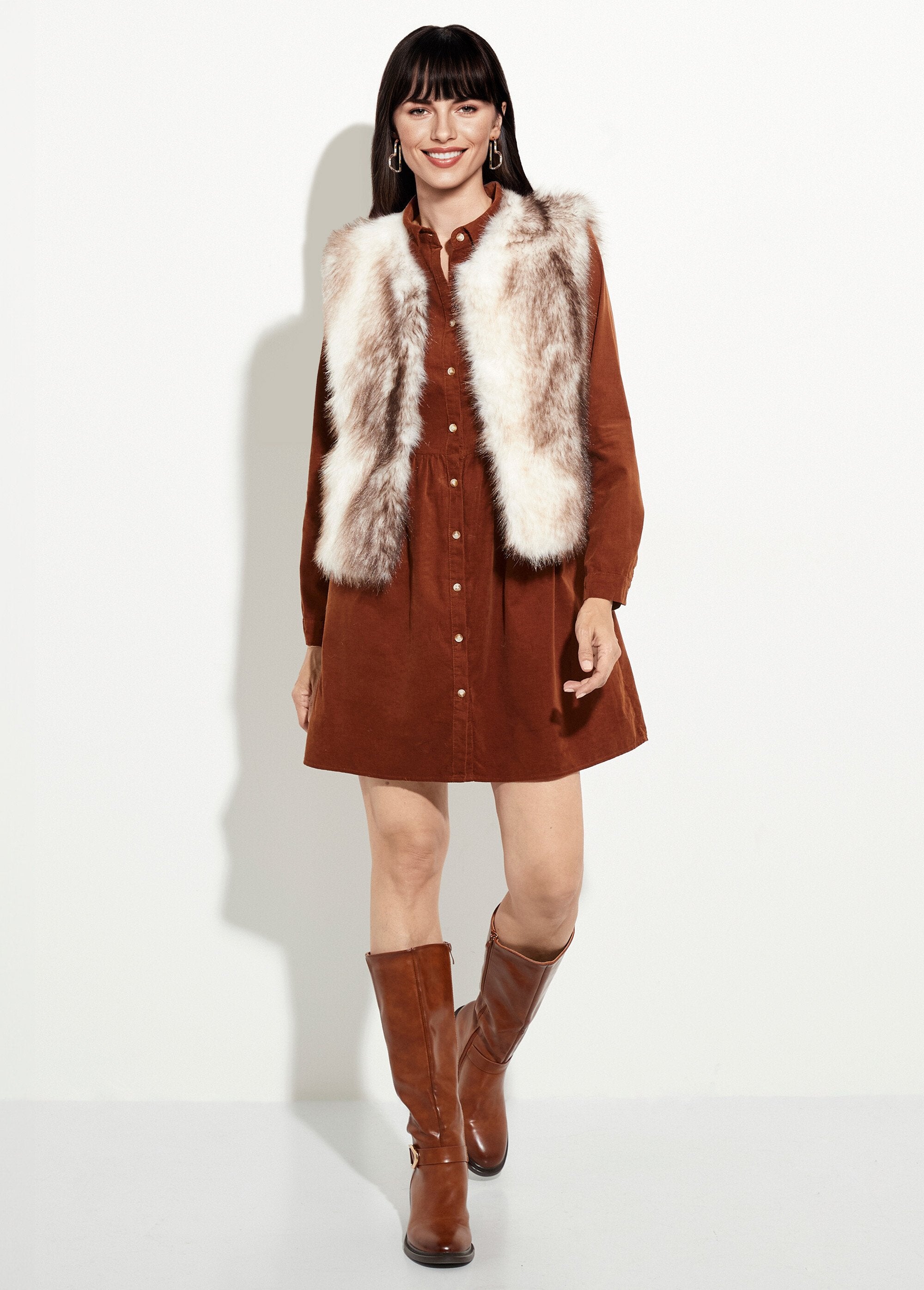 Sleeveless_faux_fur_vest_Beige_SF1_slim