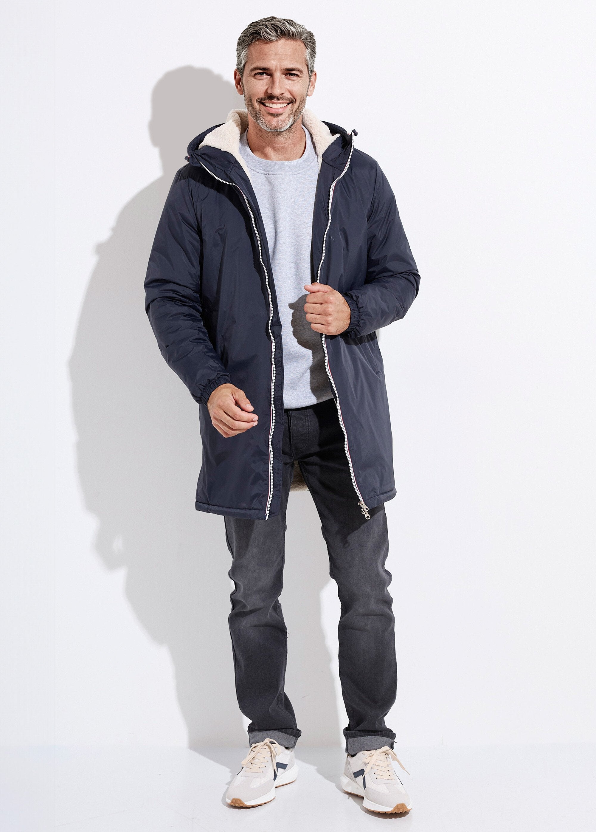 Long,_warm,_water-repellent_parka_Navy_and_ecru_SF1_slim
