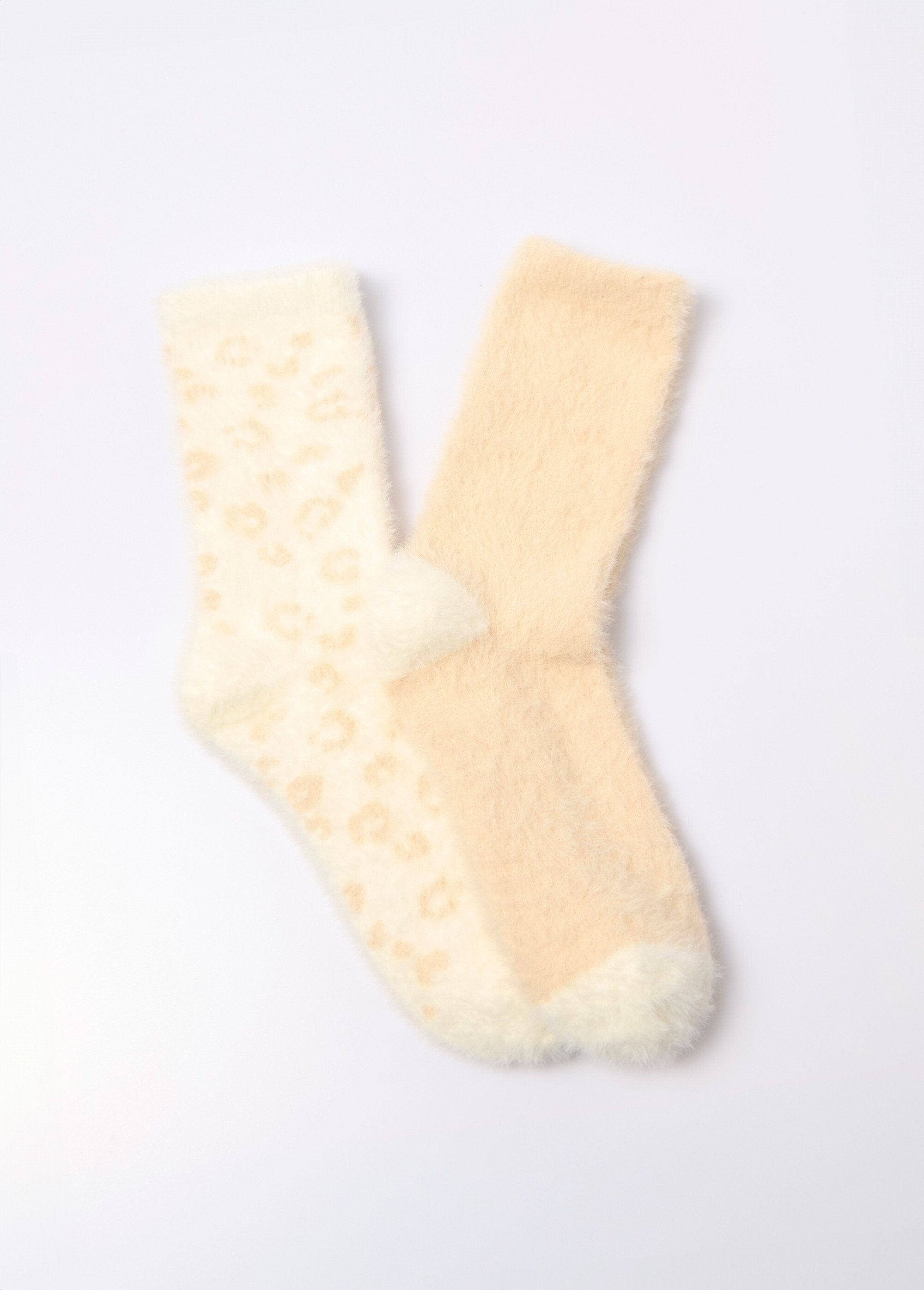 Pack_of_2_warm_hairy_socks_Beige_set_2_FA1_slim
