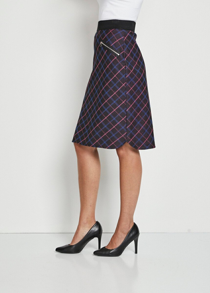 Straight_skirt_in_plain_or_jacquard_knit_Tiles_DR1_slim