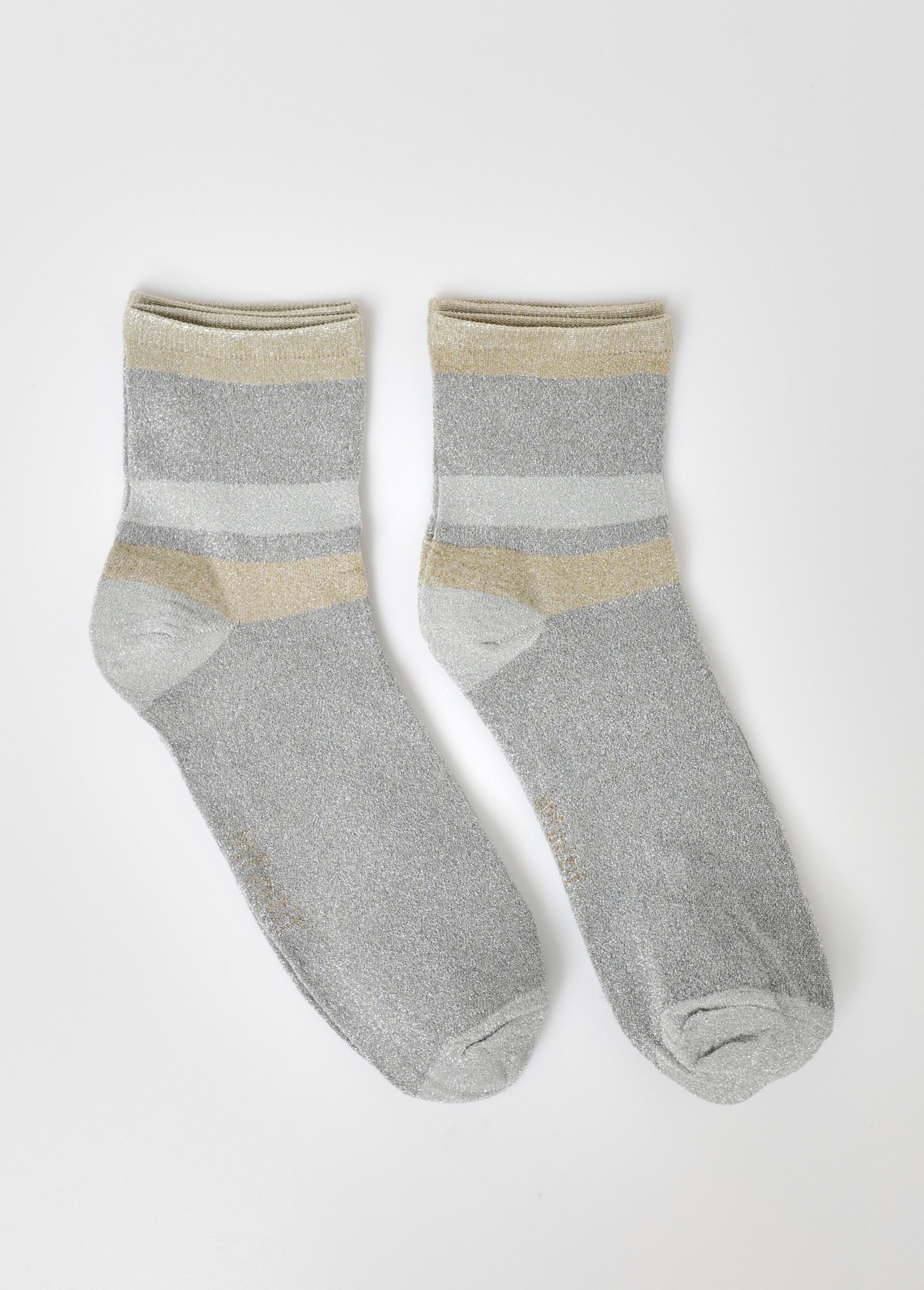 Pack_of_2_metallic_line_socks_Gray_DE1_slim