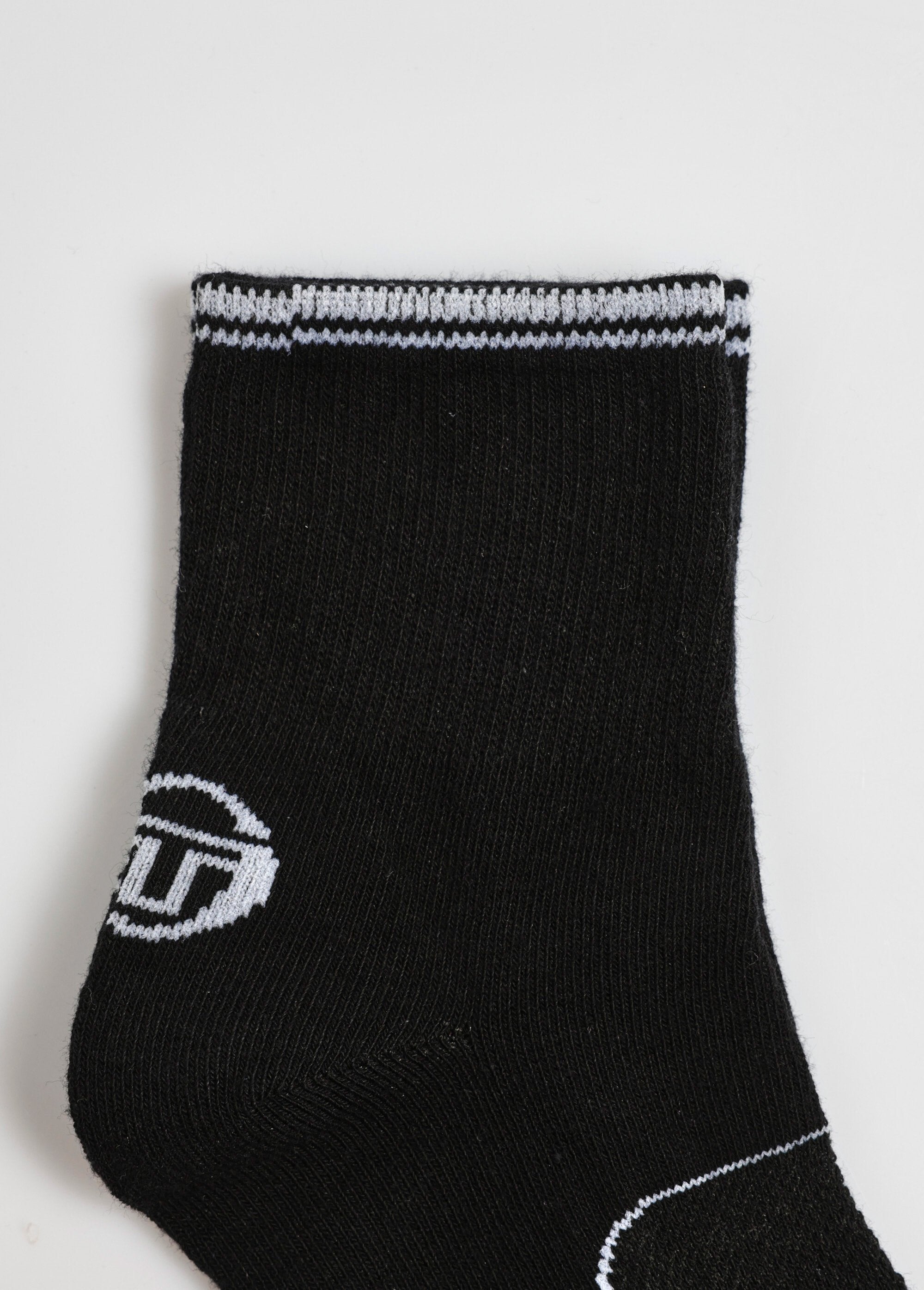 Pack_of_3_assorted_fancy_socks_Assorted_gray__DE2_slim