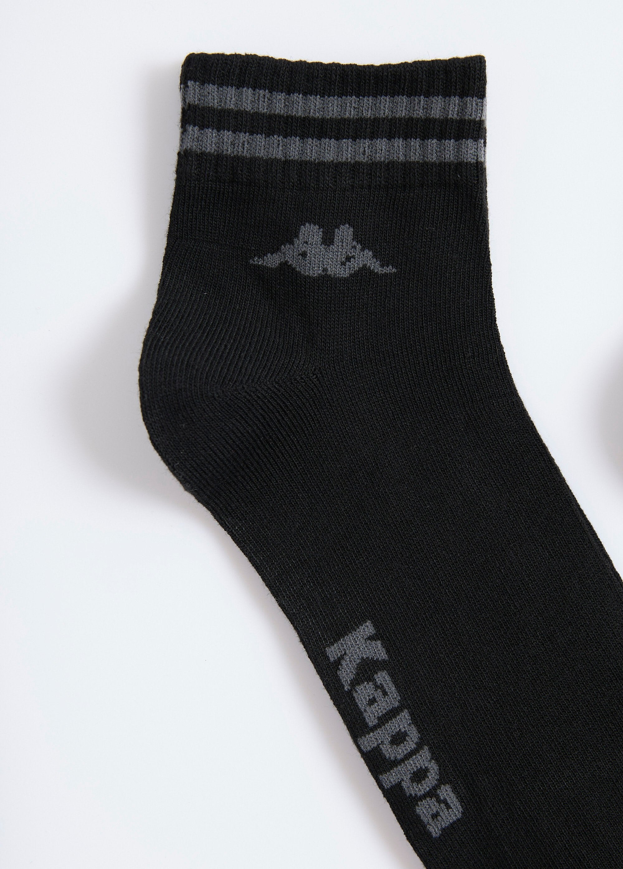Mid-calf_sports_socks_with_striped_cuff_Black_DE2_slim