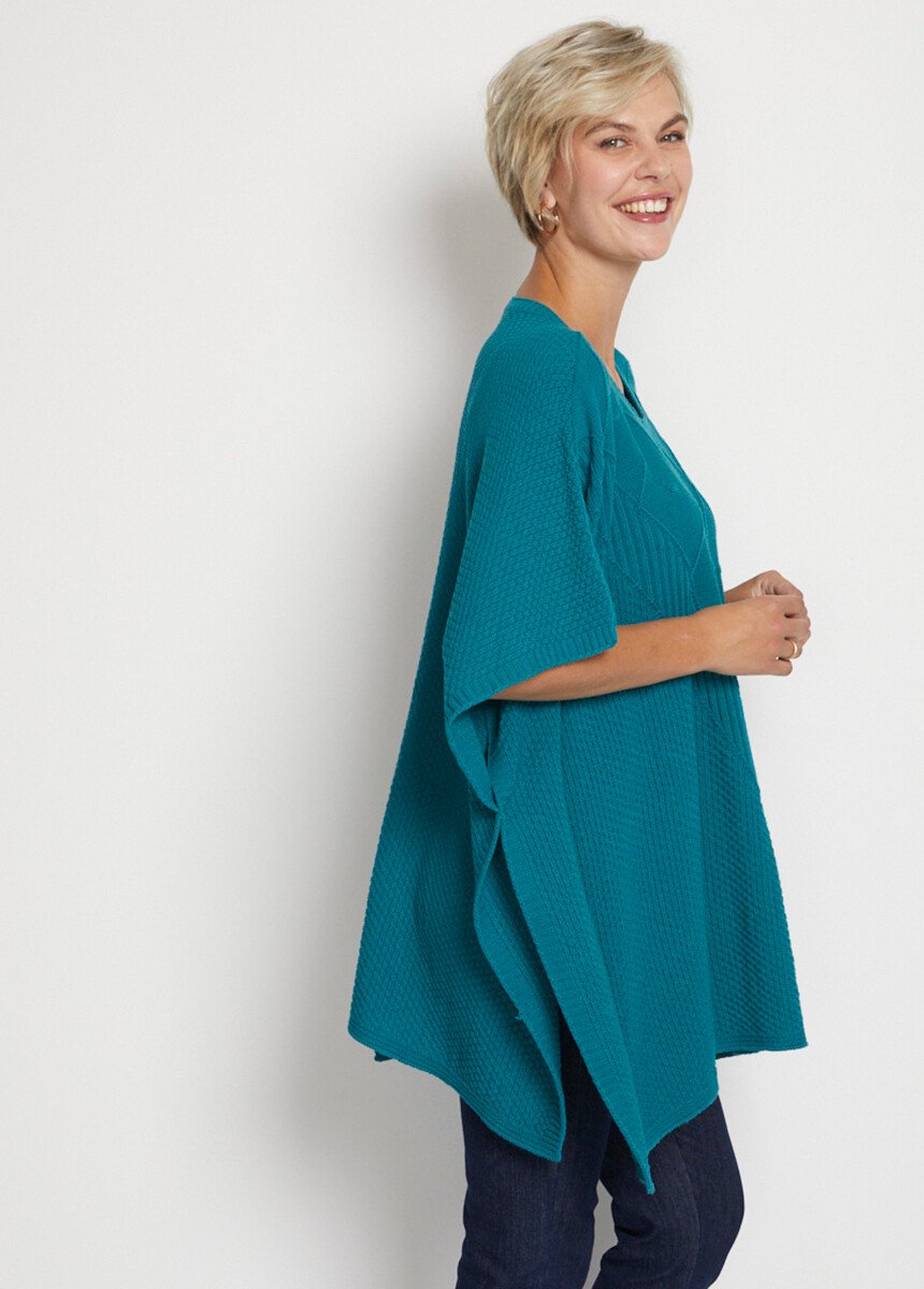 Embossed_knit_cape_sweater_Green_DR1_slim