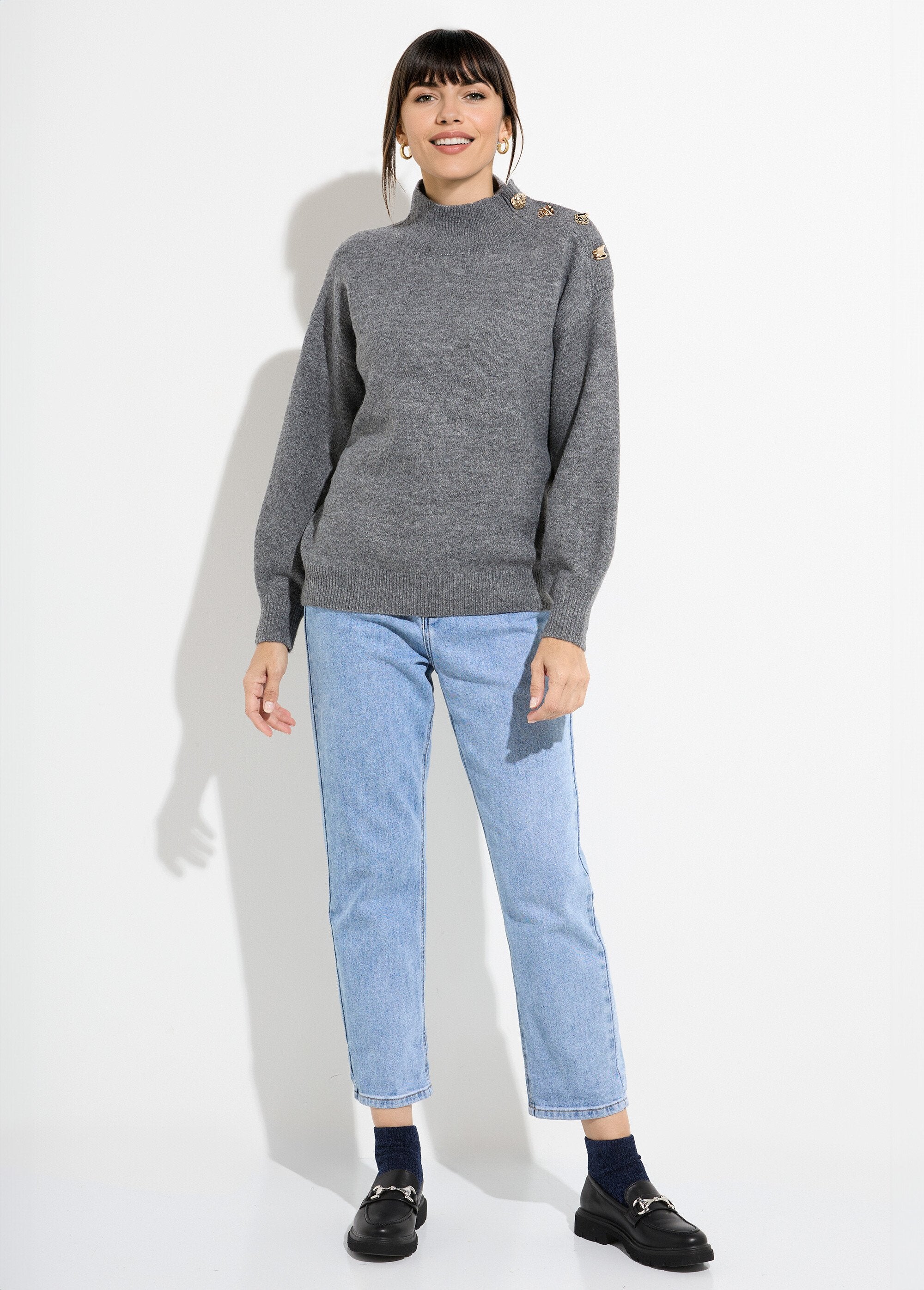 High-neck_sweater_with_metal_jewel_buttons_Gray_SF1_slim