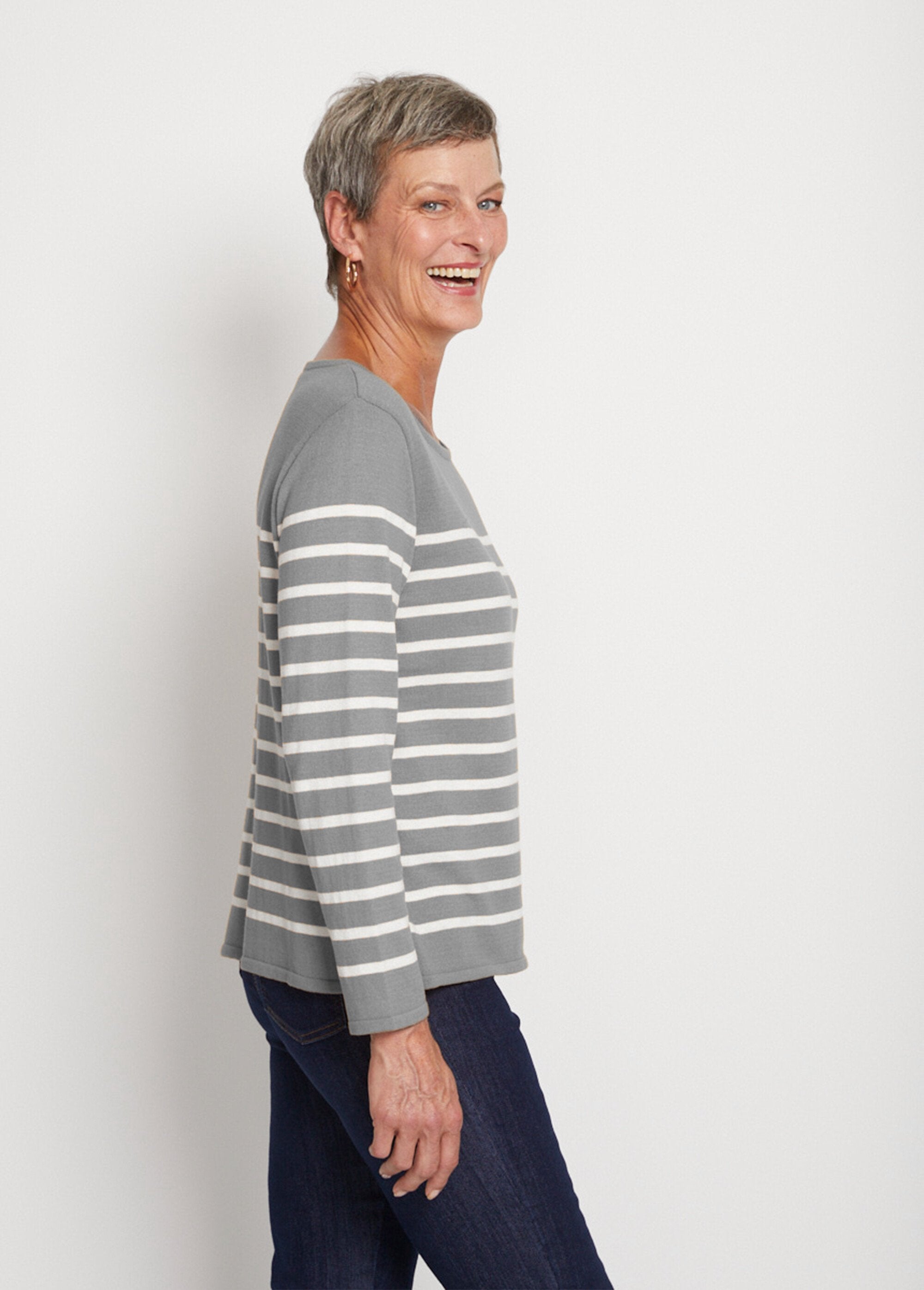 Striped_round_neck_long_sleeve_sweater_Gray_and_ecru_DR1_slim