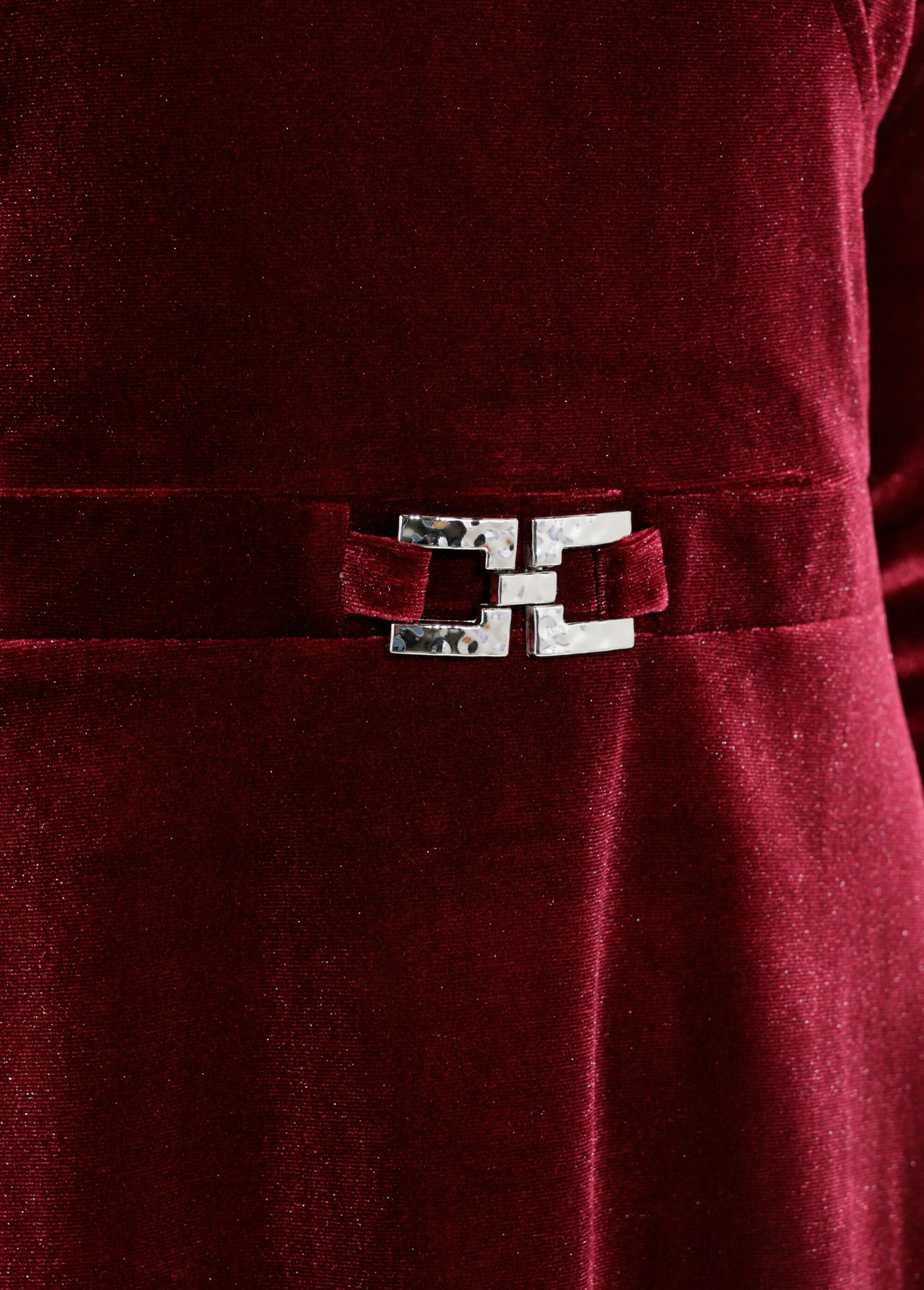 fancy_round_neckline_velvet_dress_Bordeaux_DE2_slim