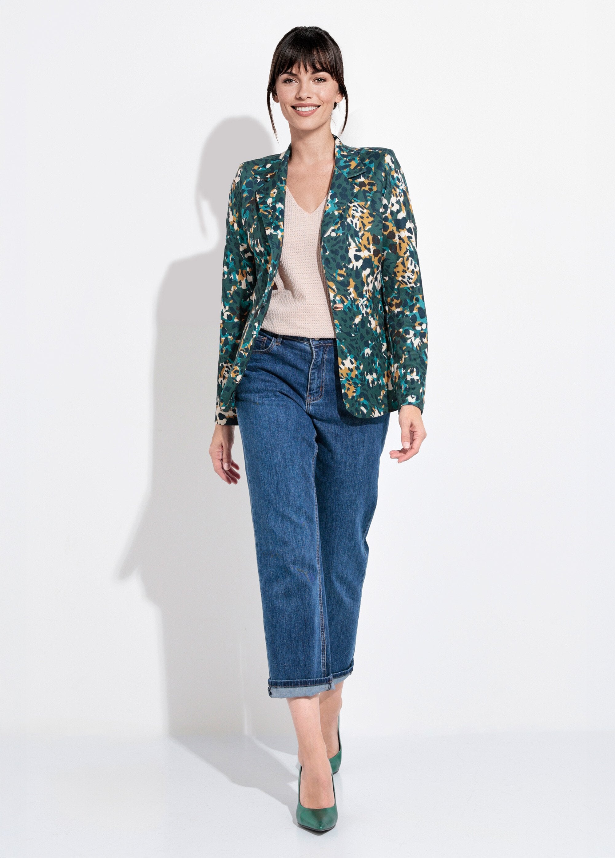 Arty_pattern_jacket_with_metal_jewel_button_Duck_and_yellow_SF1_slim