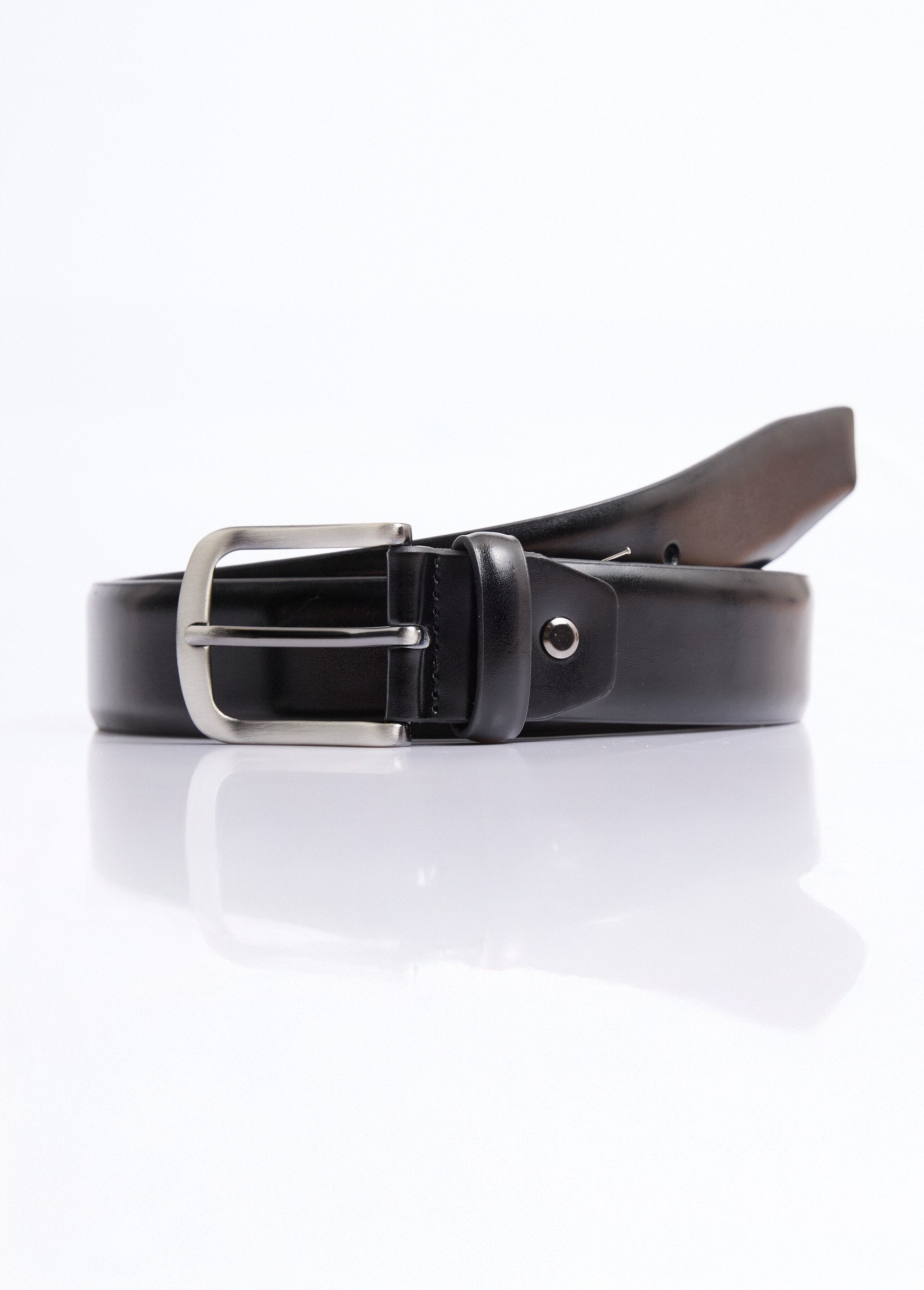 Leather_belt_with_raw_edges,_metal_buckle_Black_DE1_slim