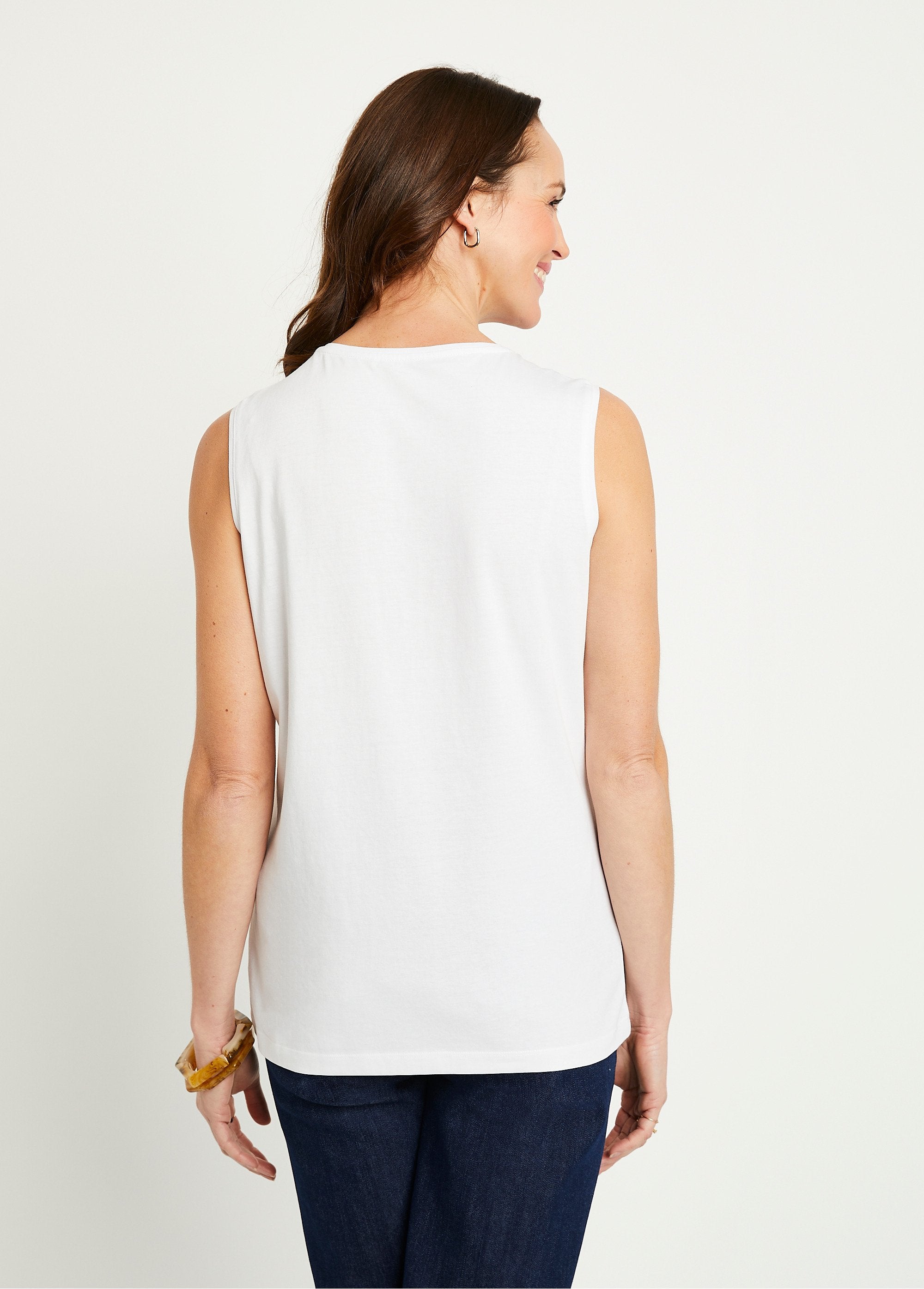 Short_plain_tank_top_embroidered_with_sequins_White_DO1_slim