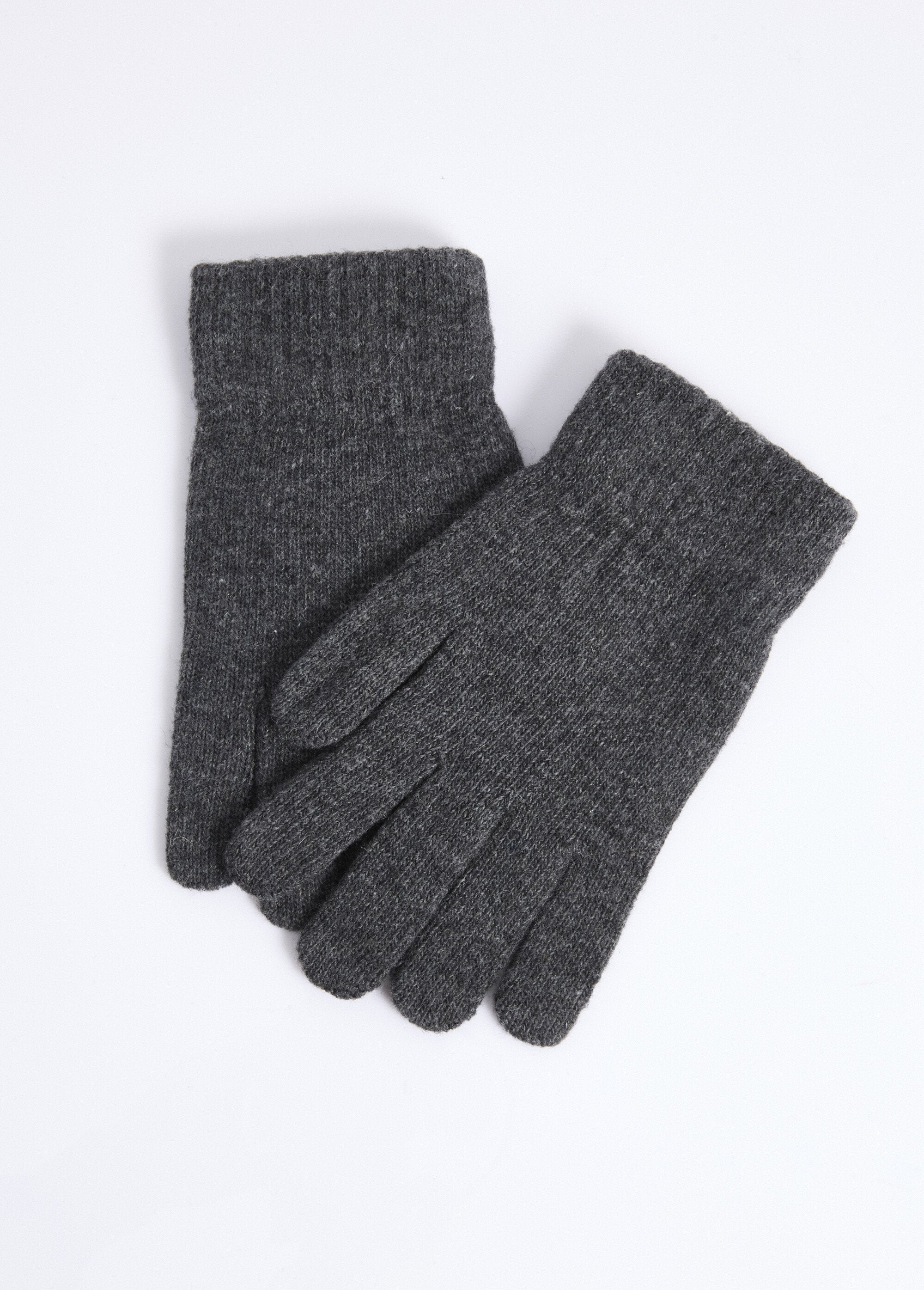 Warm_knitted_gloves_Gray_FA1_slim