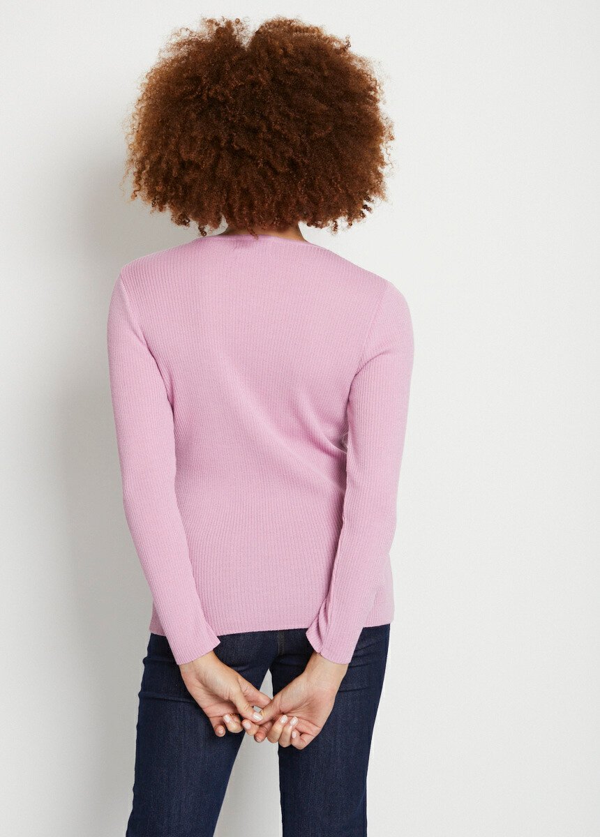 Warm_round_neck_merino_wool_sweater_Pink_DO1_slim