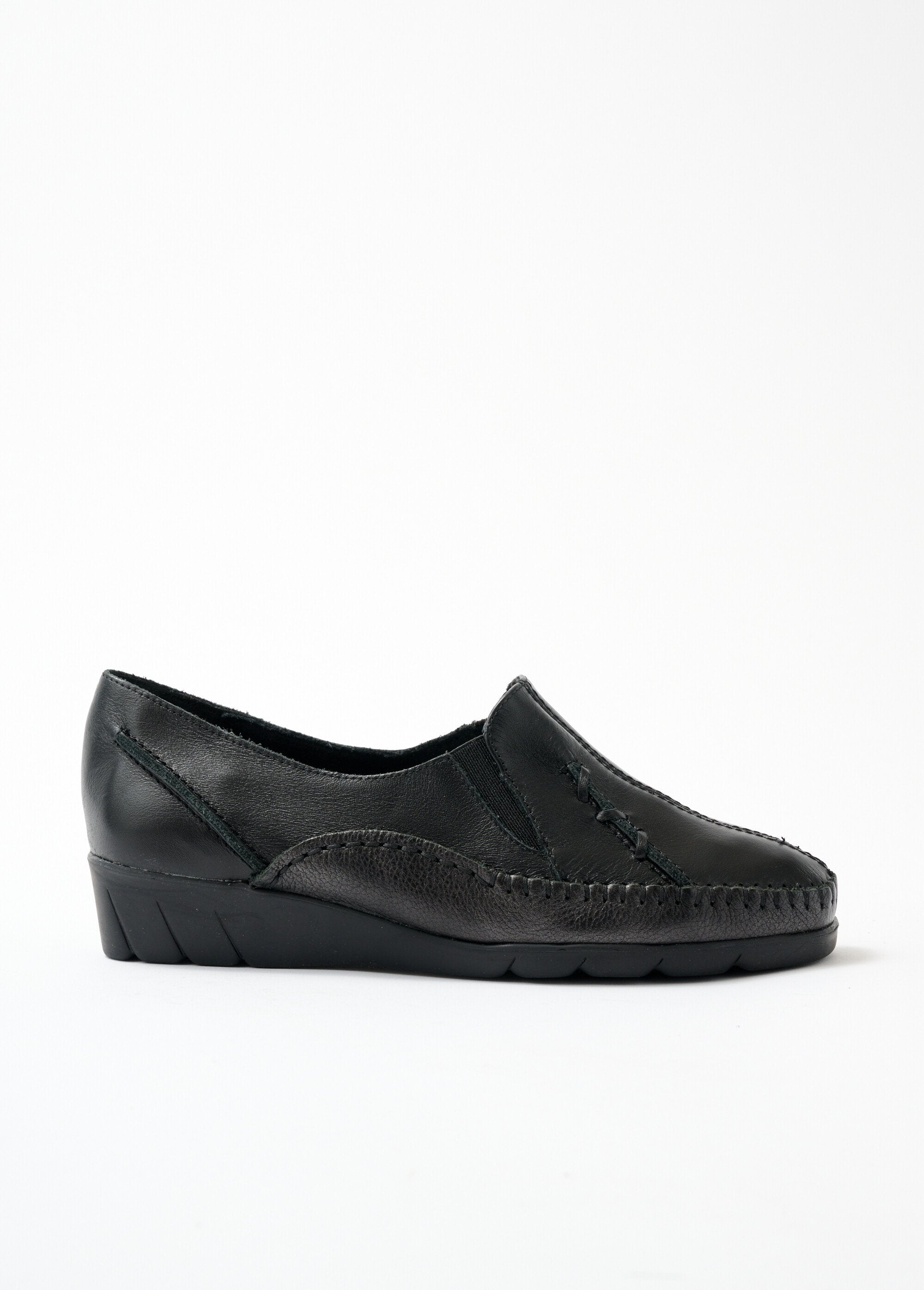 Bi-material_leather_moccasin_Black_DR1_slim