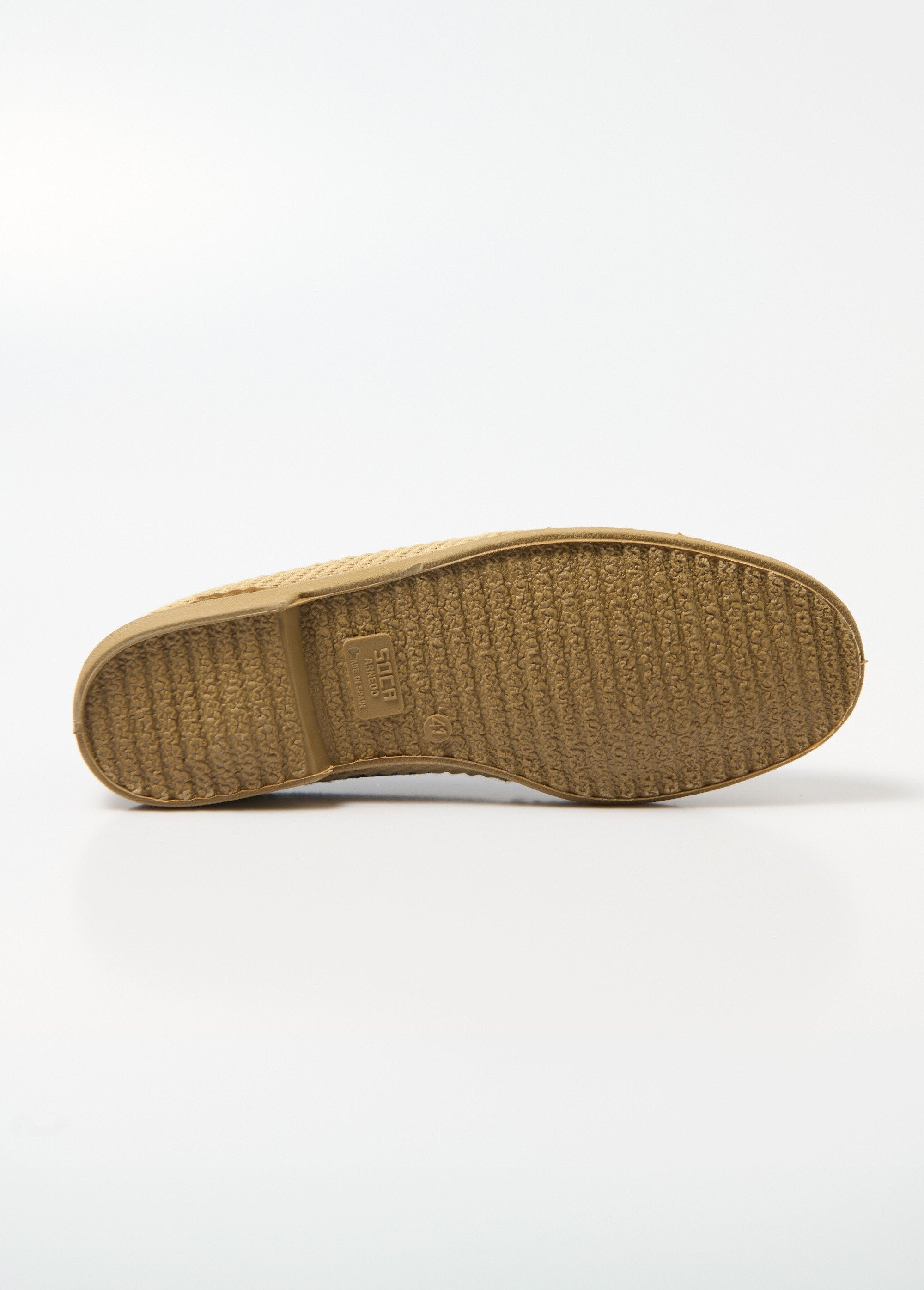 Elasticated_perforated_canvas_loafers_Marine_UN1_slim