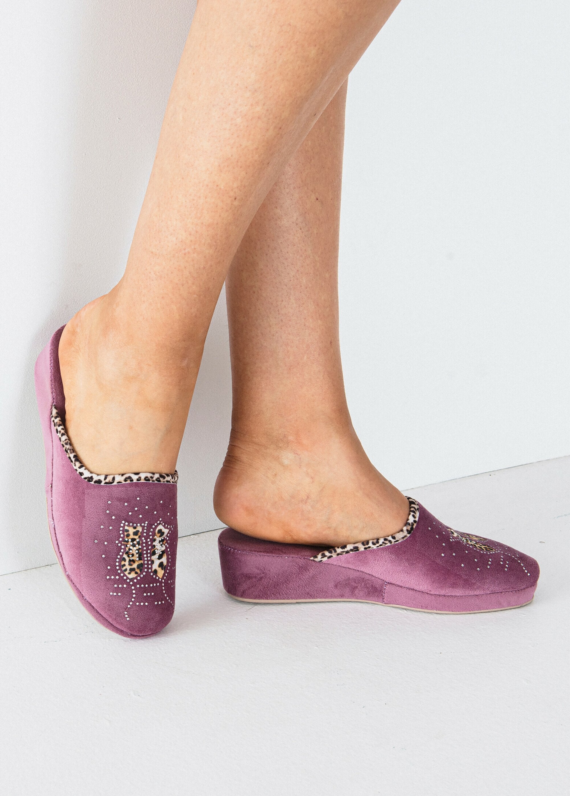 Velvet_touch_mule_with_rhinestone_details_Pink_SF1_slim