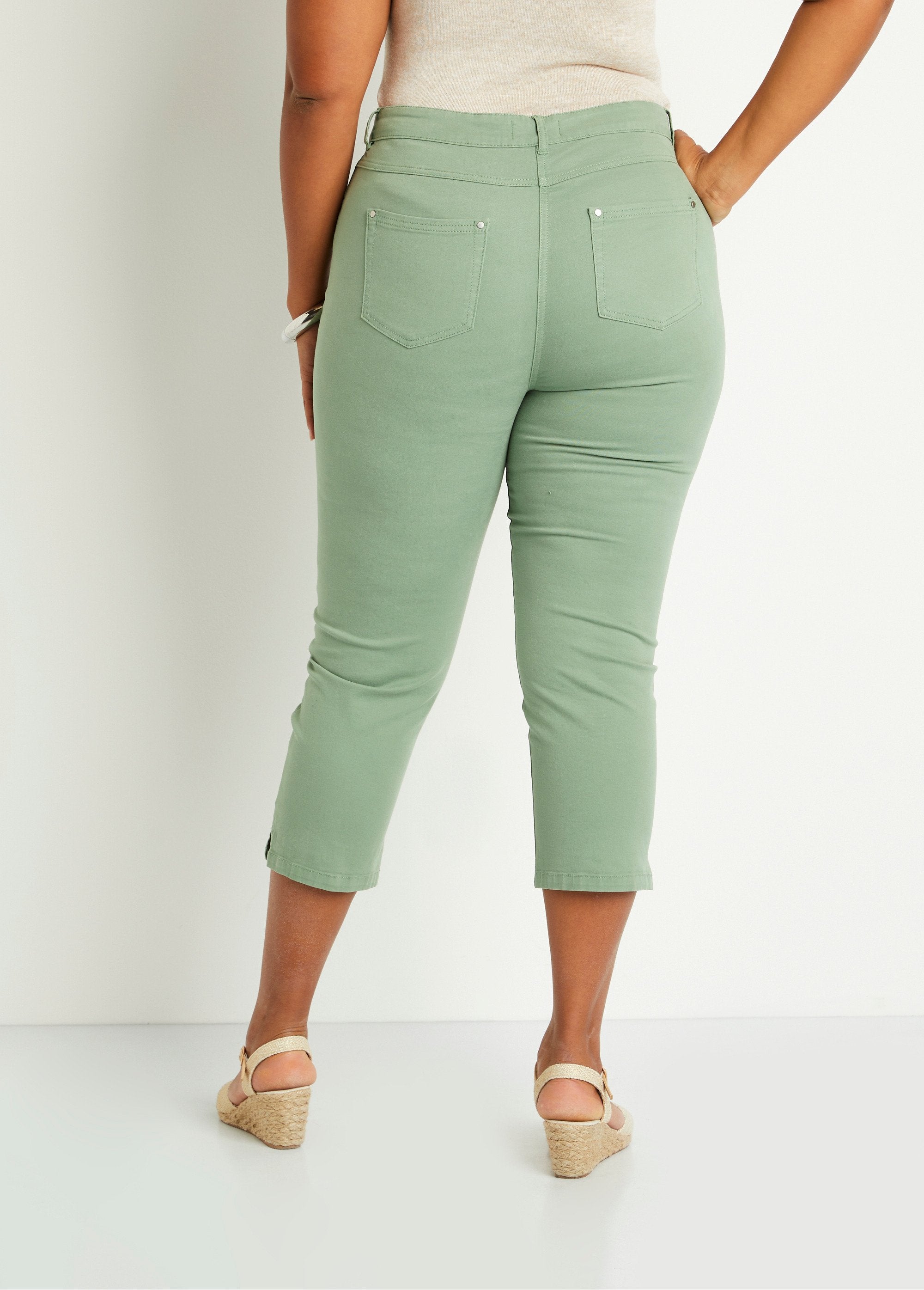 Cropped_pants_with_elasticated_belt_and_5_pockets_Linden_DO1_curvy