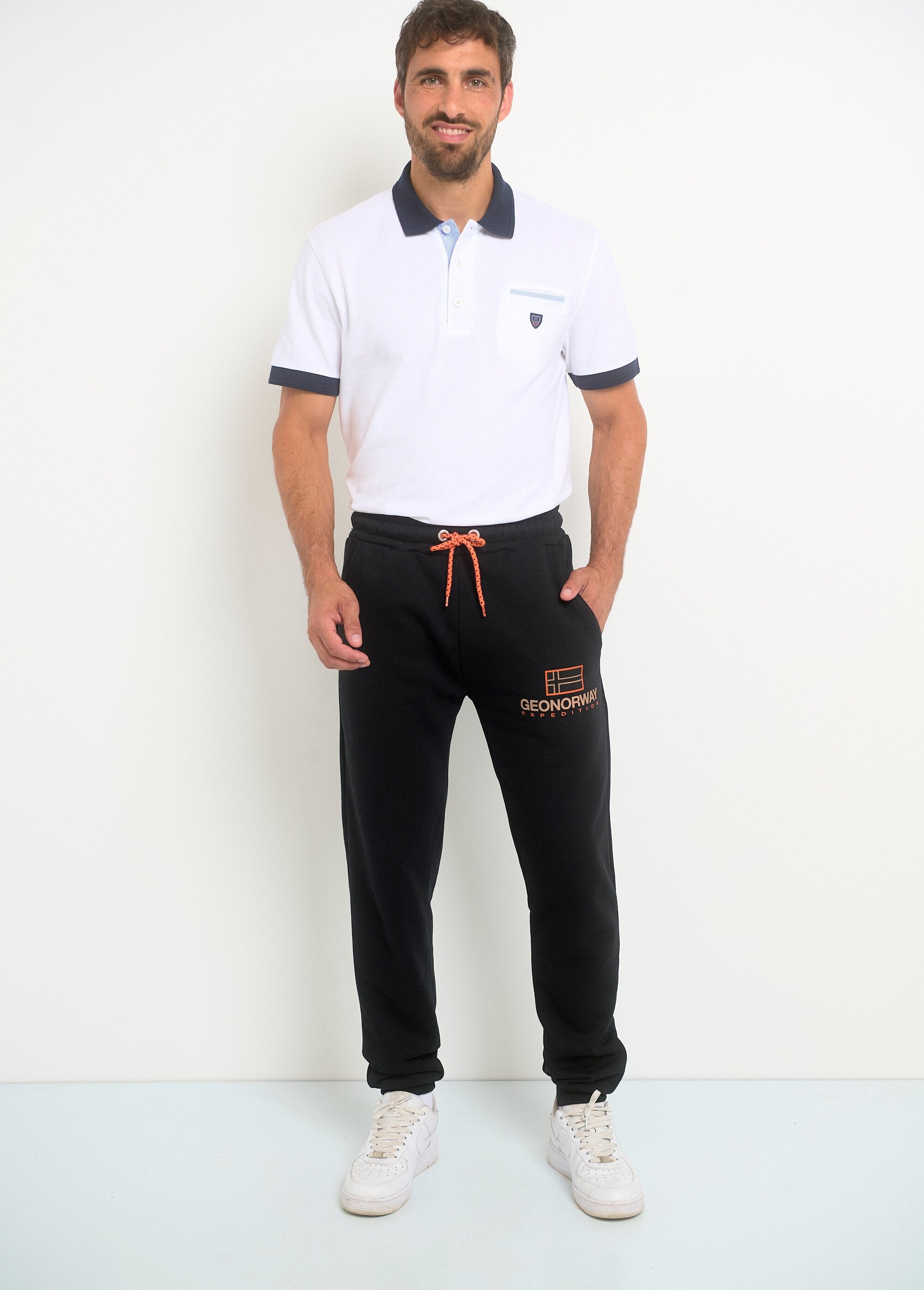 Contrasting_tie_jogging_pants_Black_SF1_slim