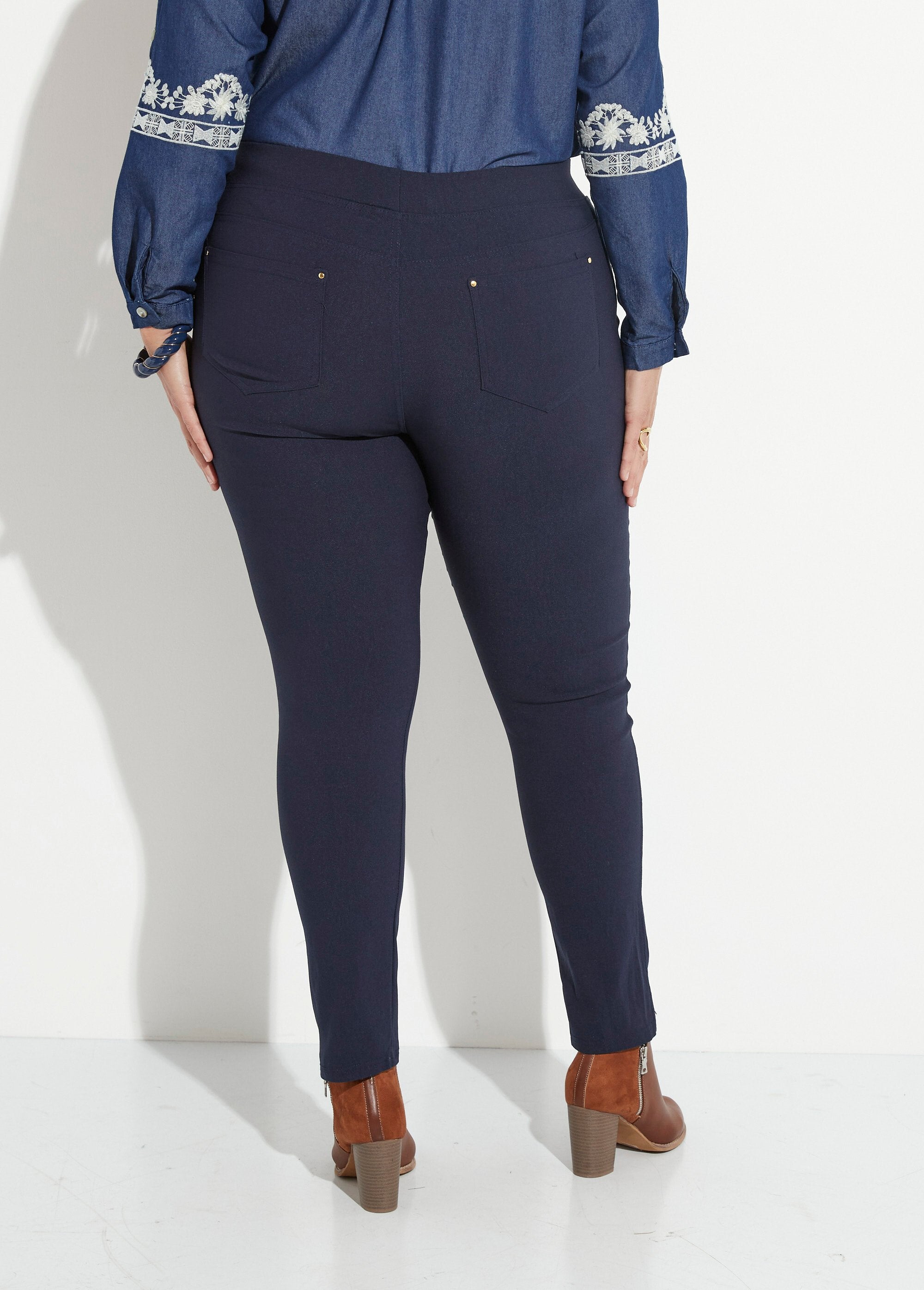 Stretch_pants_with_elasticated_waist_Marine_DO1_curvy