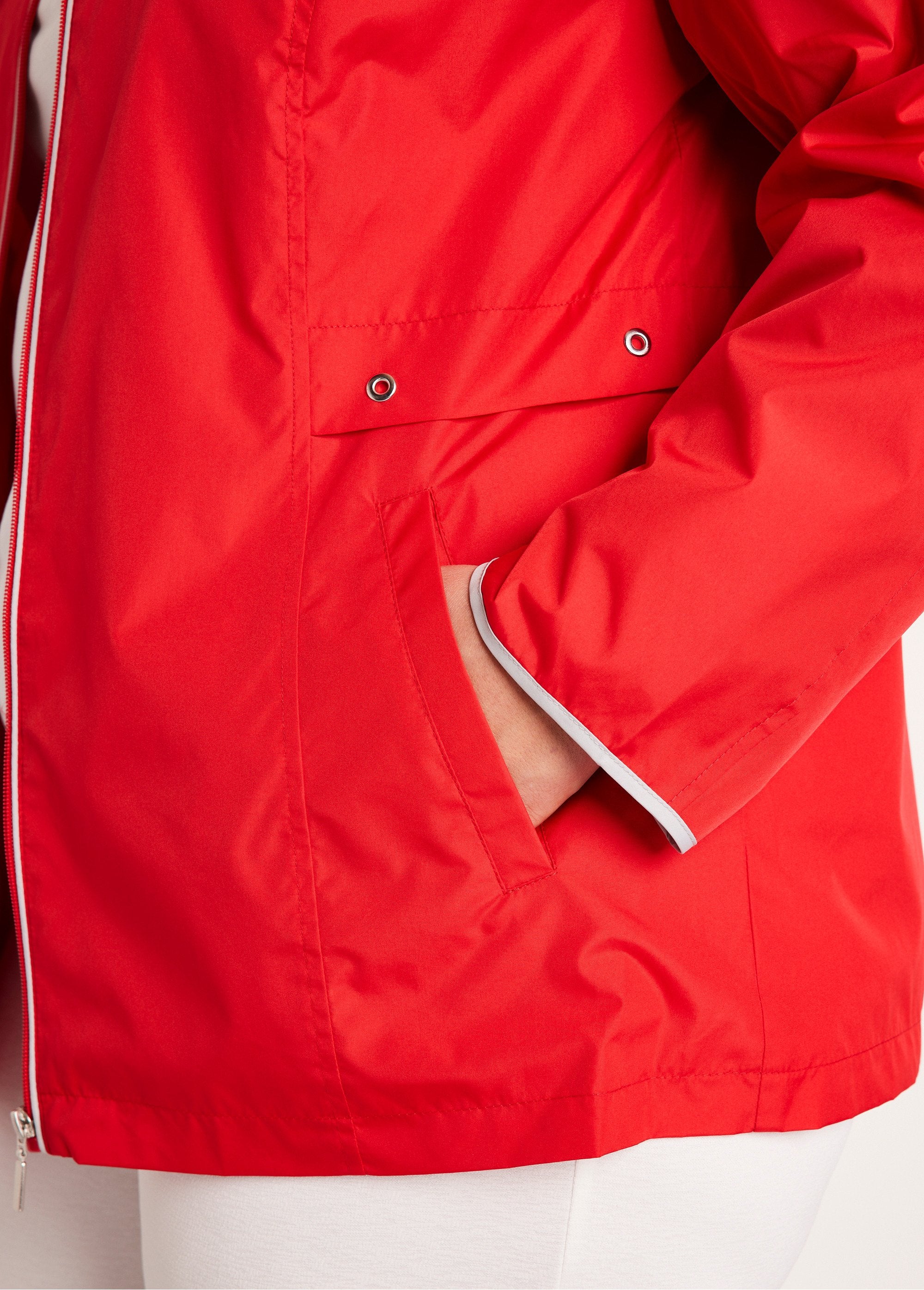 Short_zipped_parka_Red_DE2_curvy