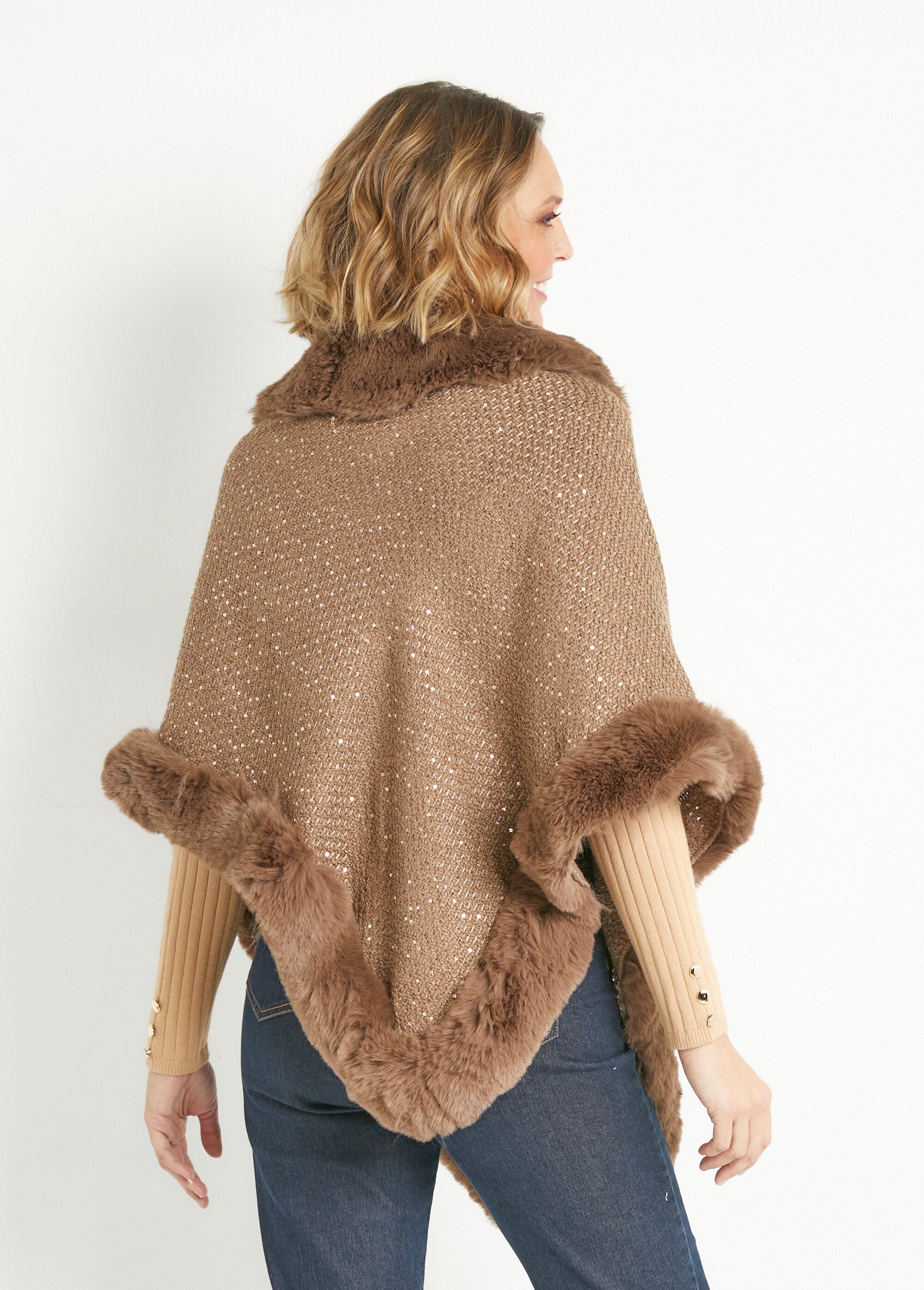 Poncho_with_fur_edge_and_sequined_mesh_camel_DO1_slim