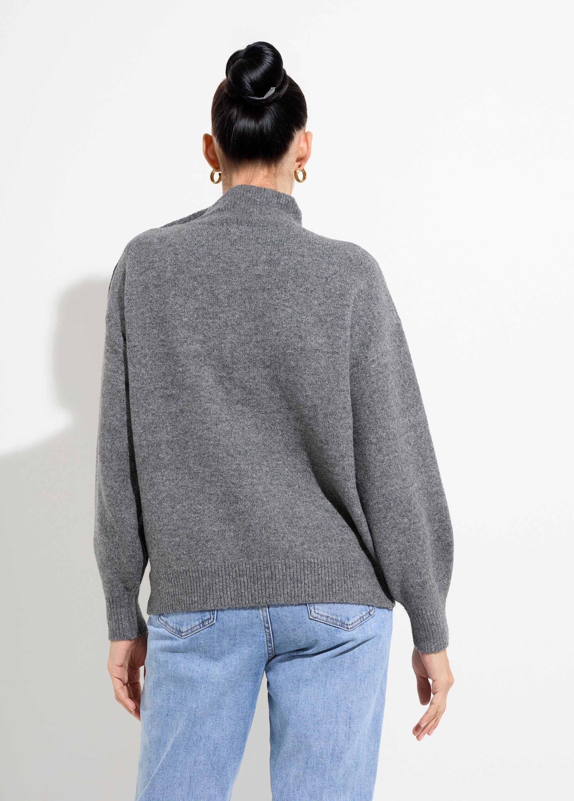 Pull_col_montant_boutons_bijou_métal_Gris_DO1_slim