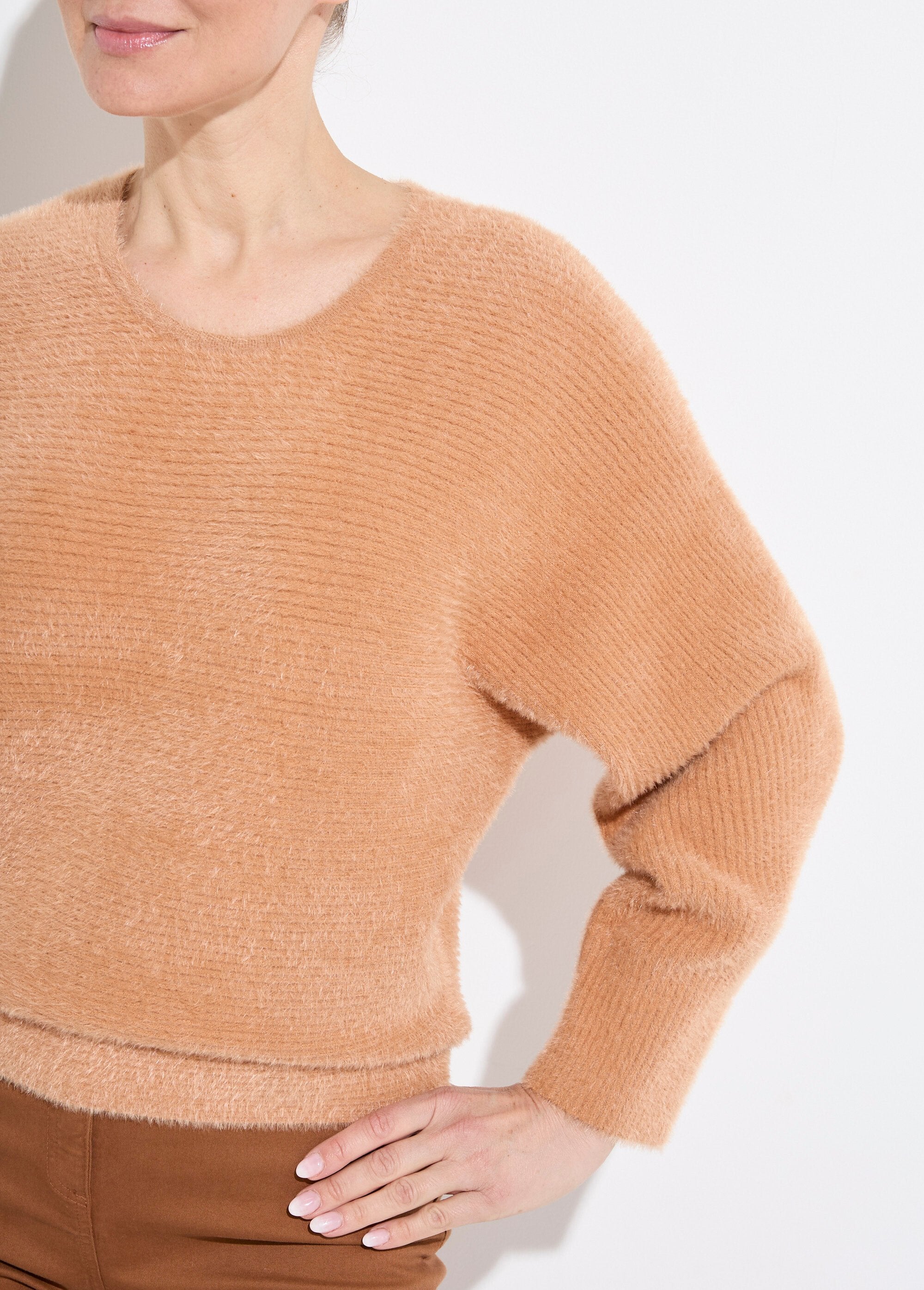 Pull_côtelé_col_rond_sans_emmanchures_boîte_Camel_DE1_slim