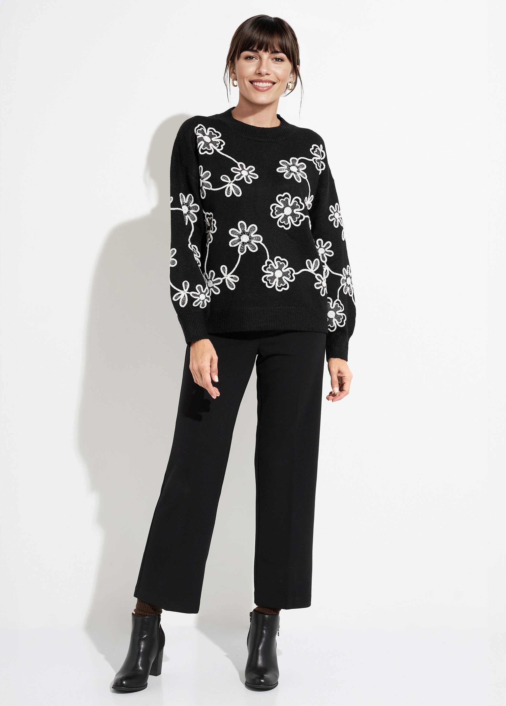 Pull_montant_application_fleurs_brodées_Noir_SF1_slim
