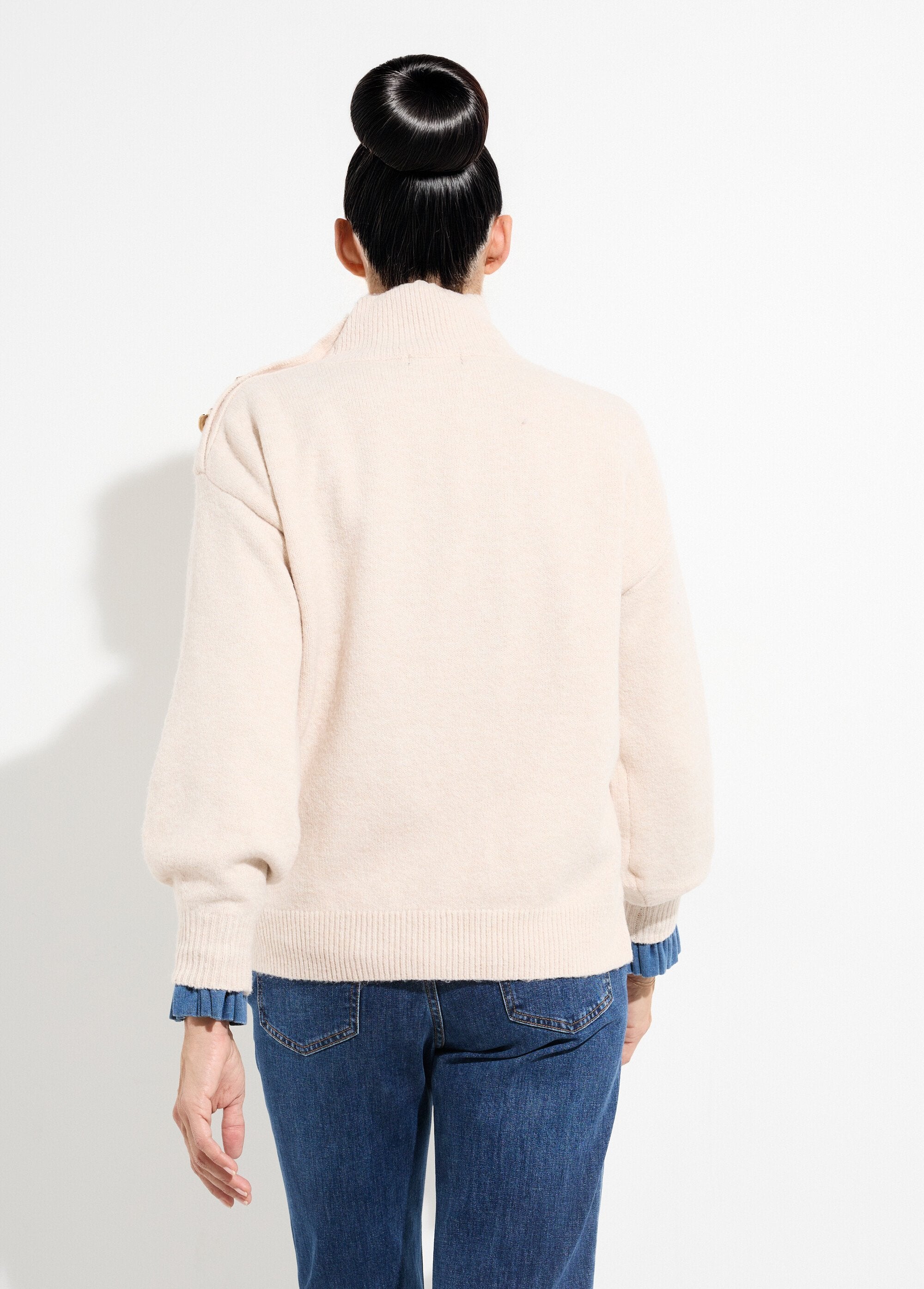 Pull_col_montant_boutons_bijou_métal_Beige_DO1_slim