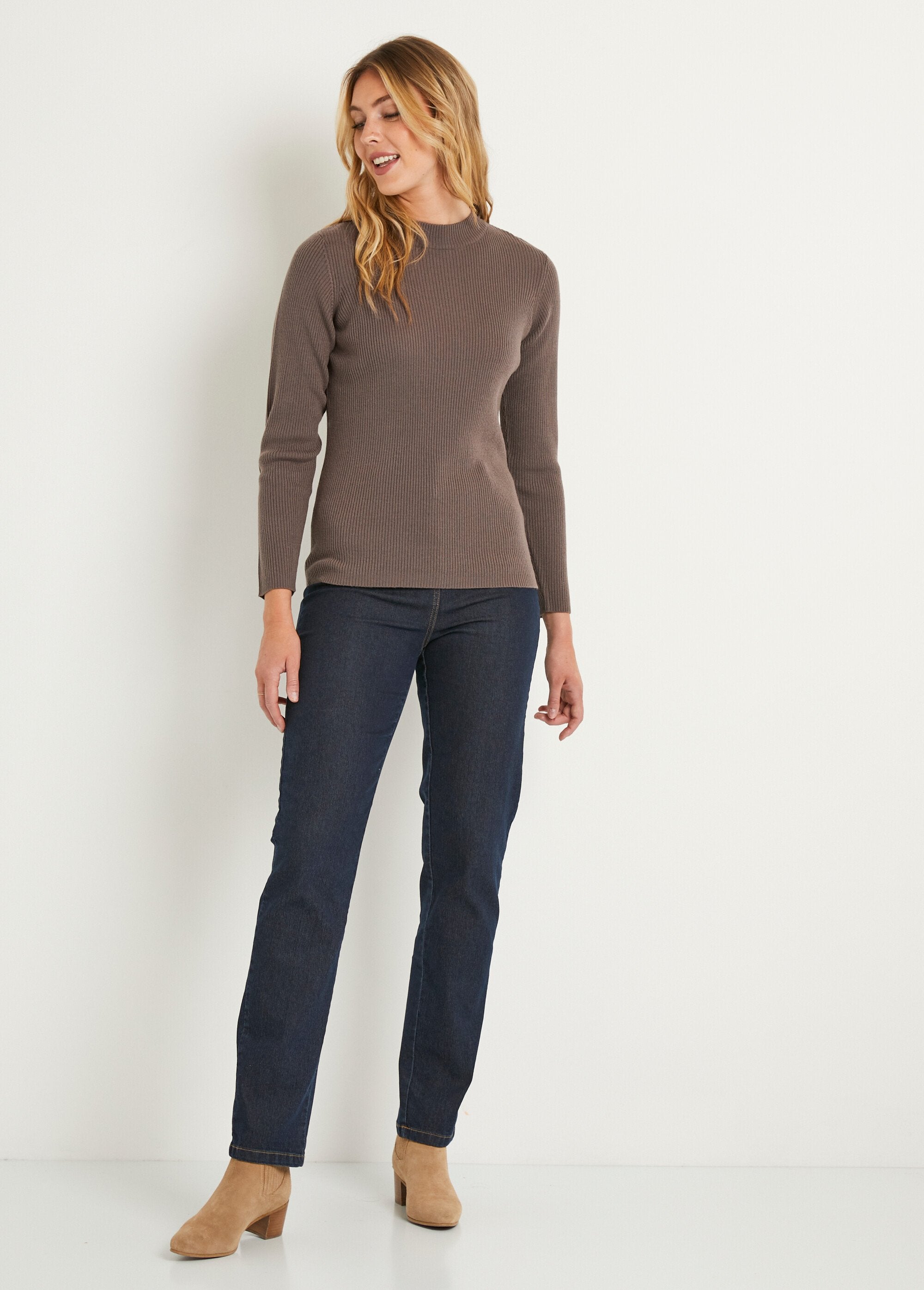 Short_ribbed_knit_high_neck_sweater_Mole_SF1_slim