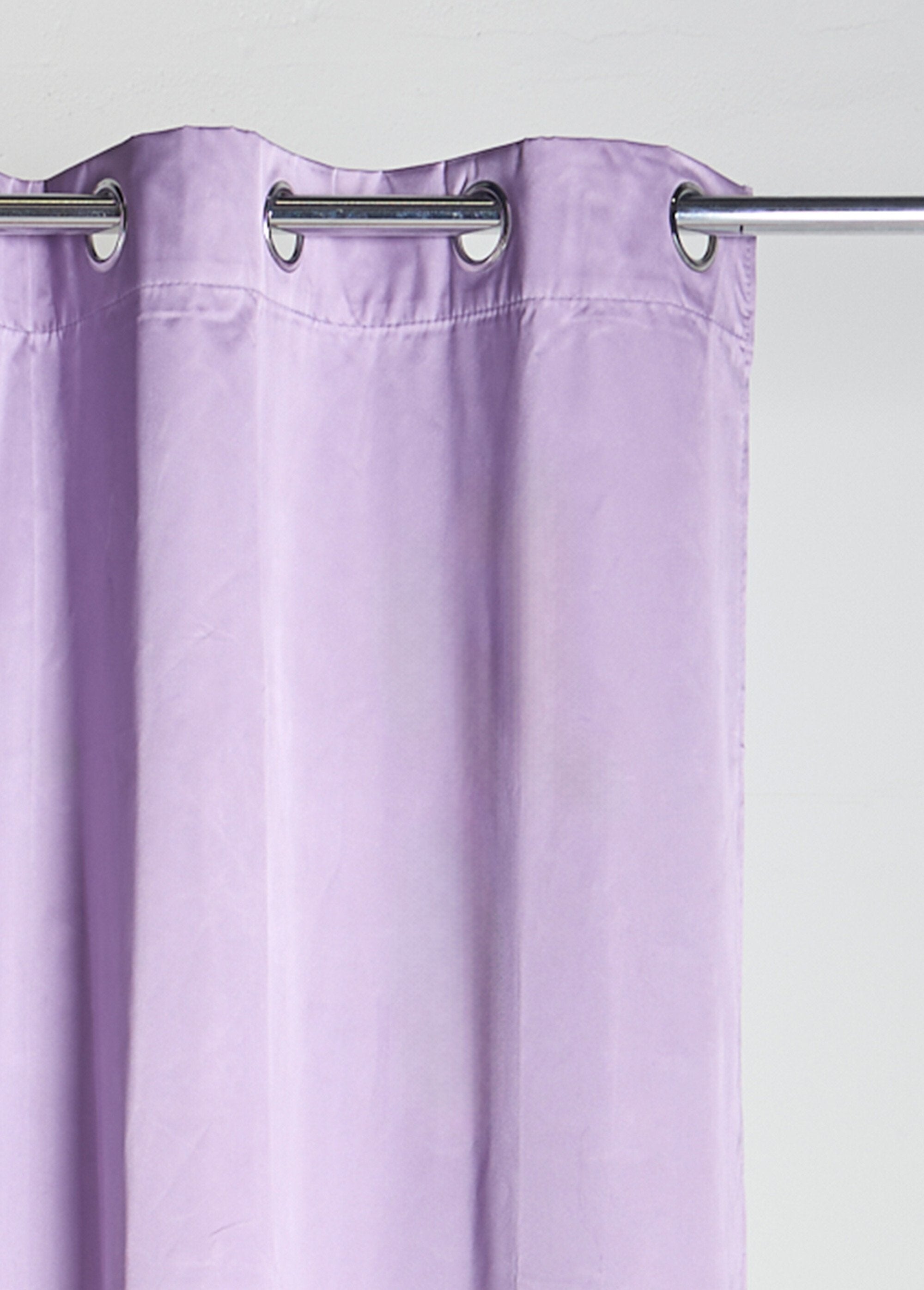 Plain_blackout_curtain,_1_panel_with_eyelets_Purple_DE1_slim