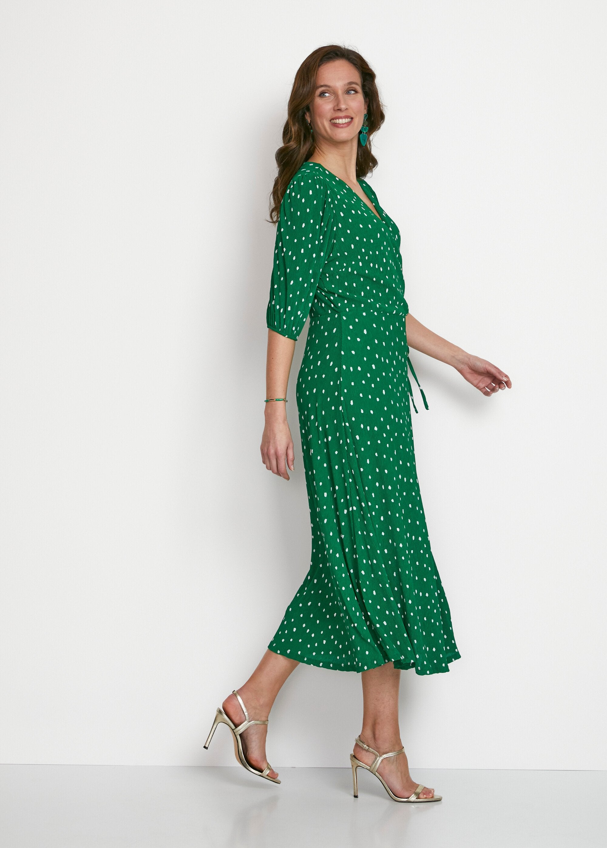 Mid-length_polka_dot_wrap_dress_Green_and_white_DR1_slim