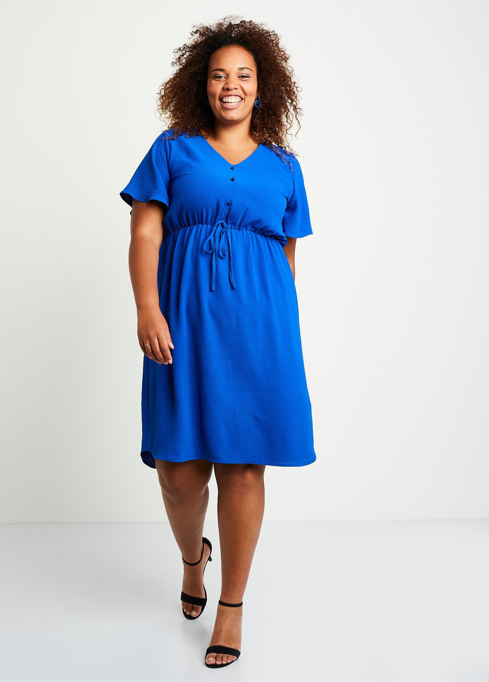 Short_plain_flared_dress_Blue_FA1_curvy