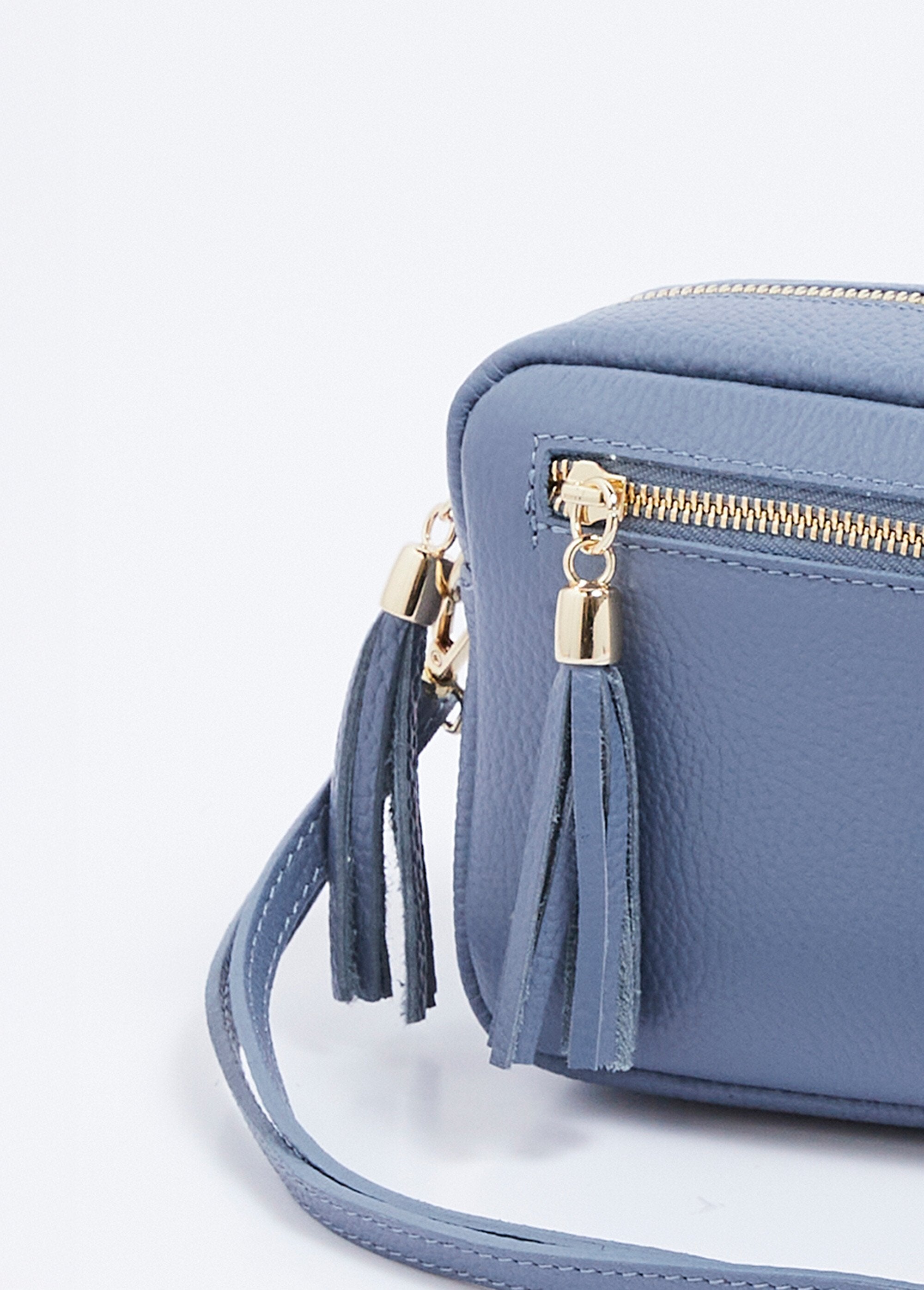 Rectangular_zipped_shoulder_bag_grained_leather_Bleu_gris_DE1_slim