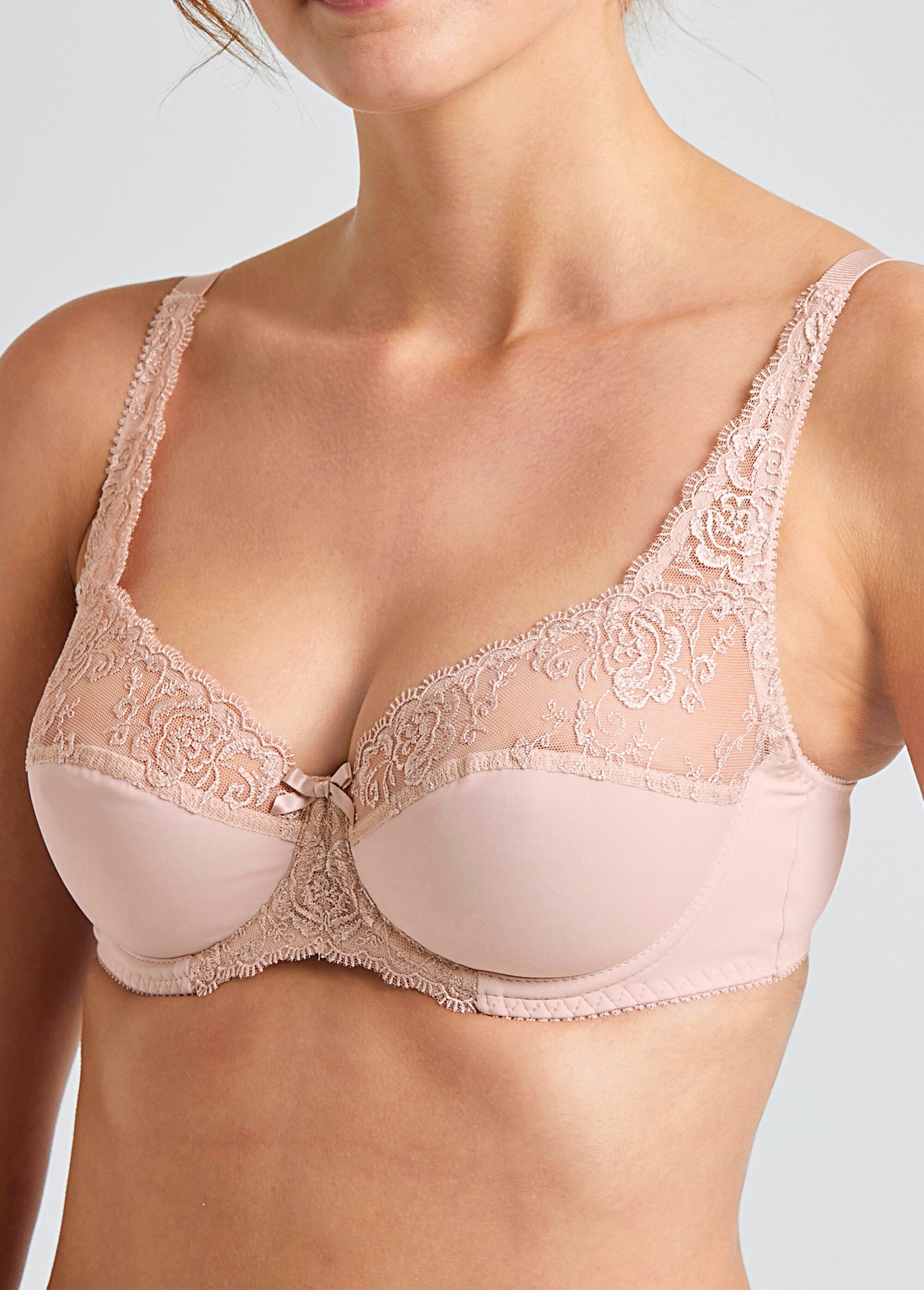 Embroidered_tulle_underwired_bra_Powder_FA1_slim