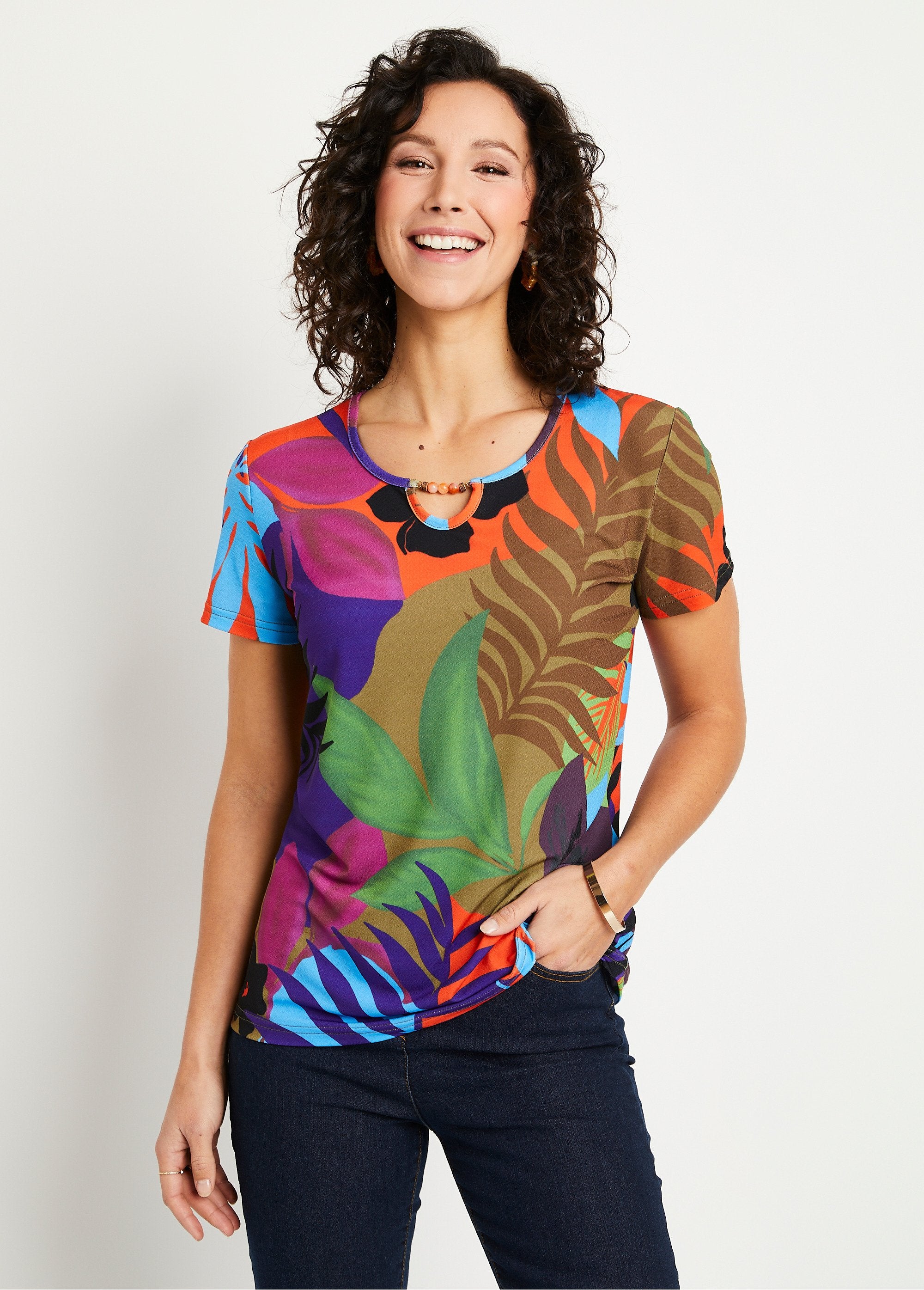 Short_jeweled_round_neck_t-shirt_Multicolor_FA1_slim