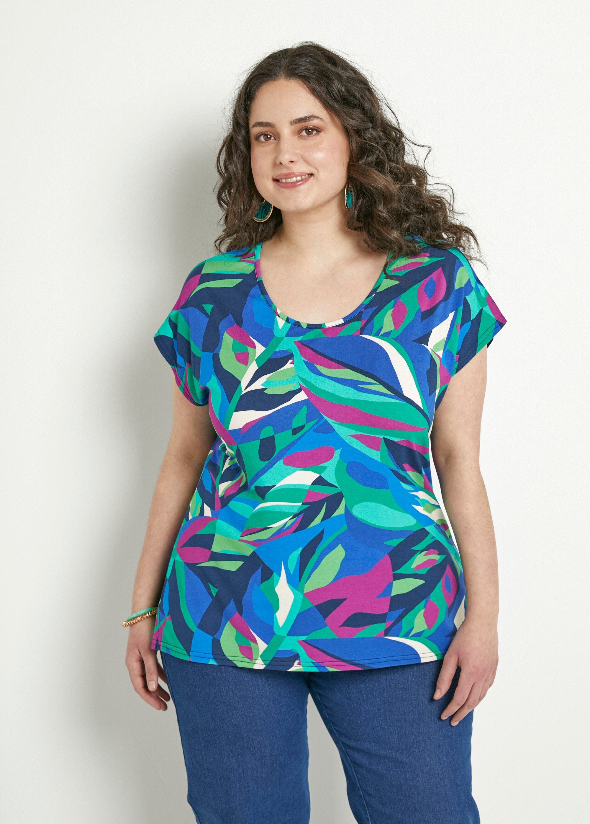 Long_round_neck_T-shirt_with_plain_or_printed_short_sleeves_Multicolor_FA1_curvy