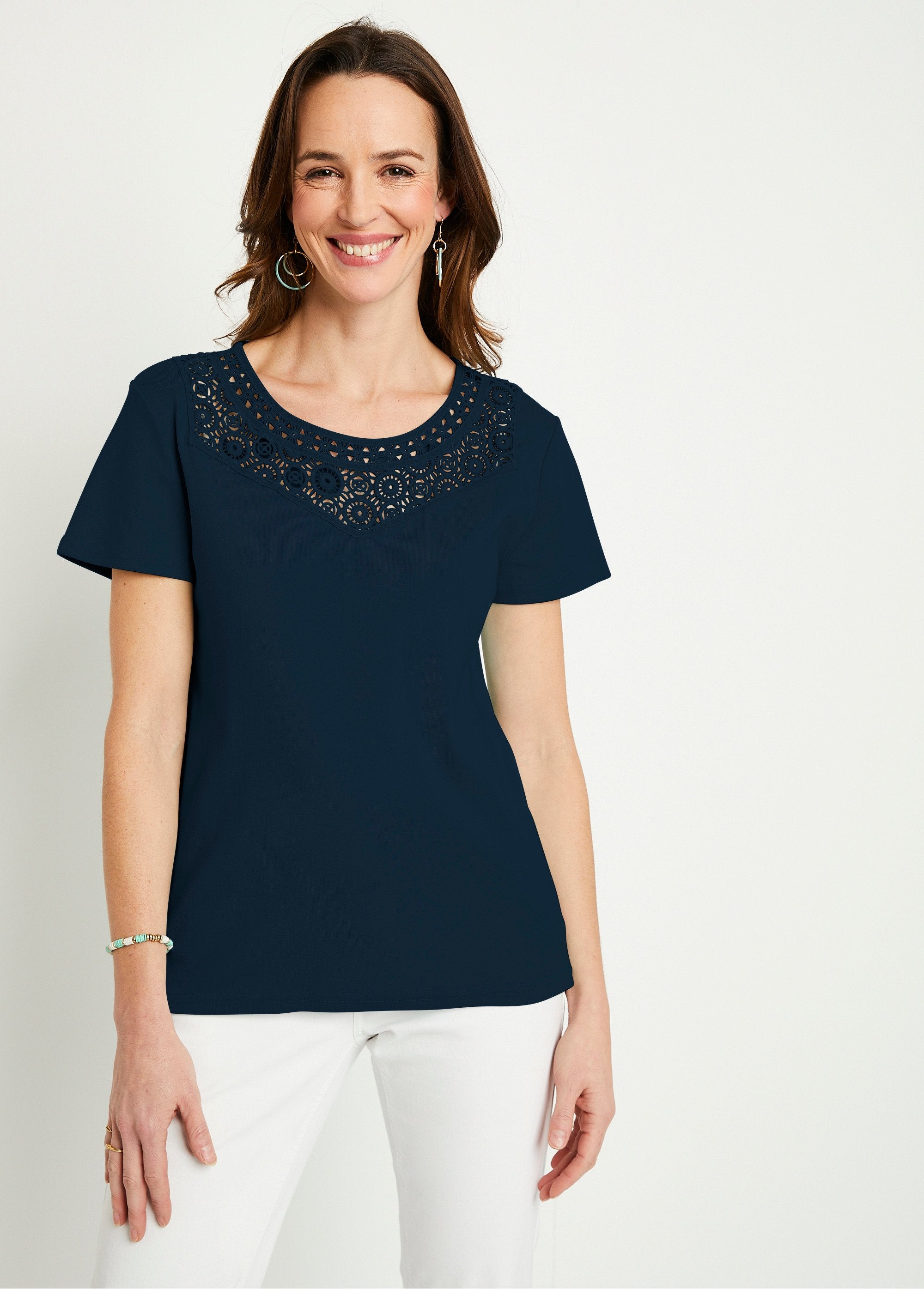 Short-sleeved_plain_cotton_macramé_t-shirt_Marine_FA1_slim