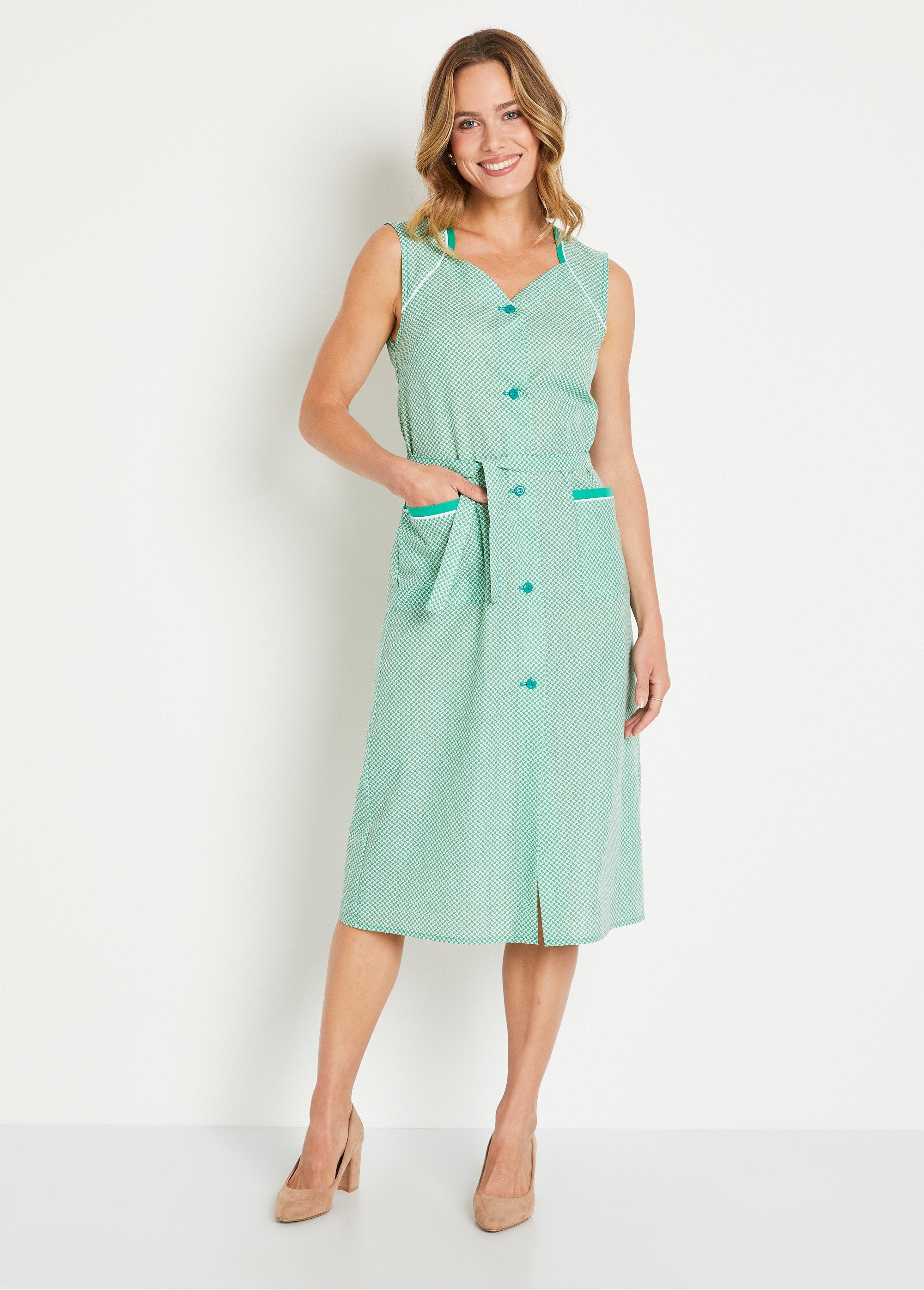 Sleeveless_graphic_apron_Green_FA1_slim