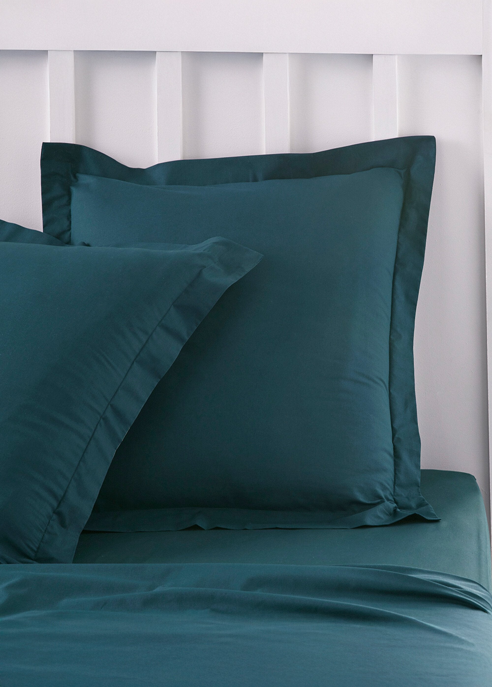 Plain_cotton_pillowcase_Peacock_DE1_slim