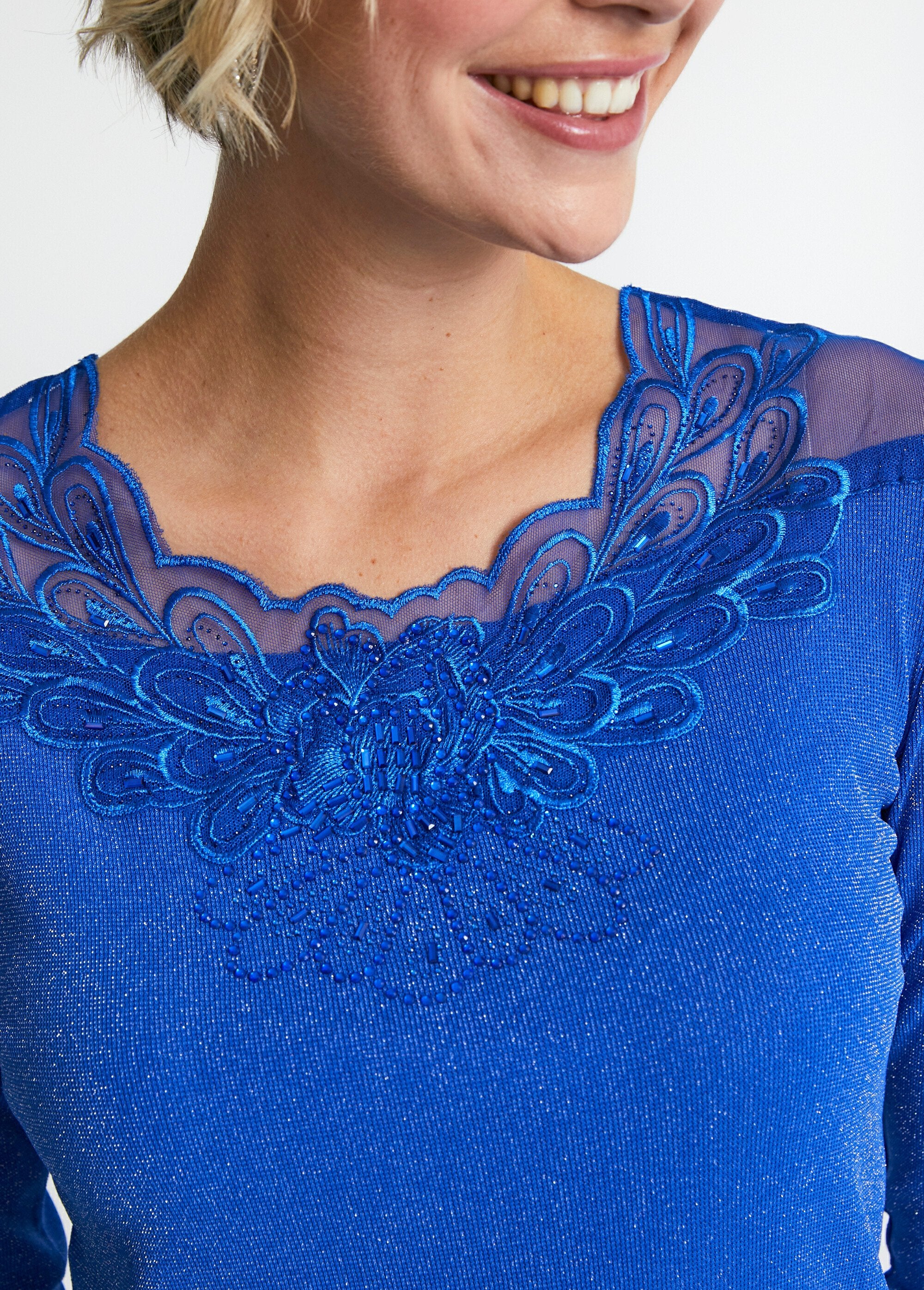 Shiny_embroidered_3/4_sleeve_t-shirt_Cobalt_blue_DE2_slim