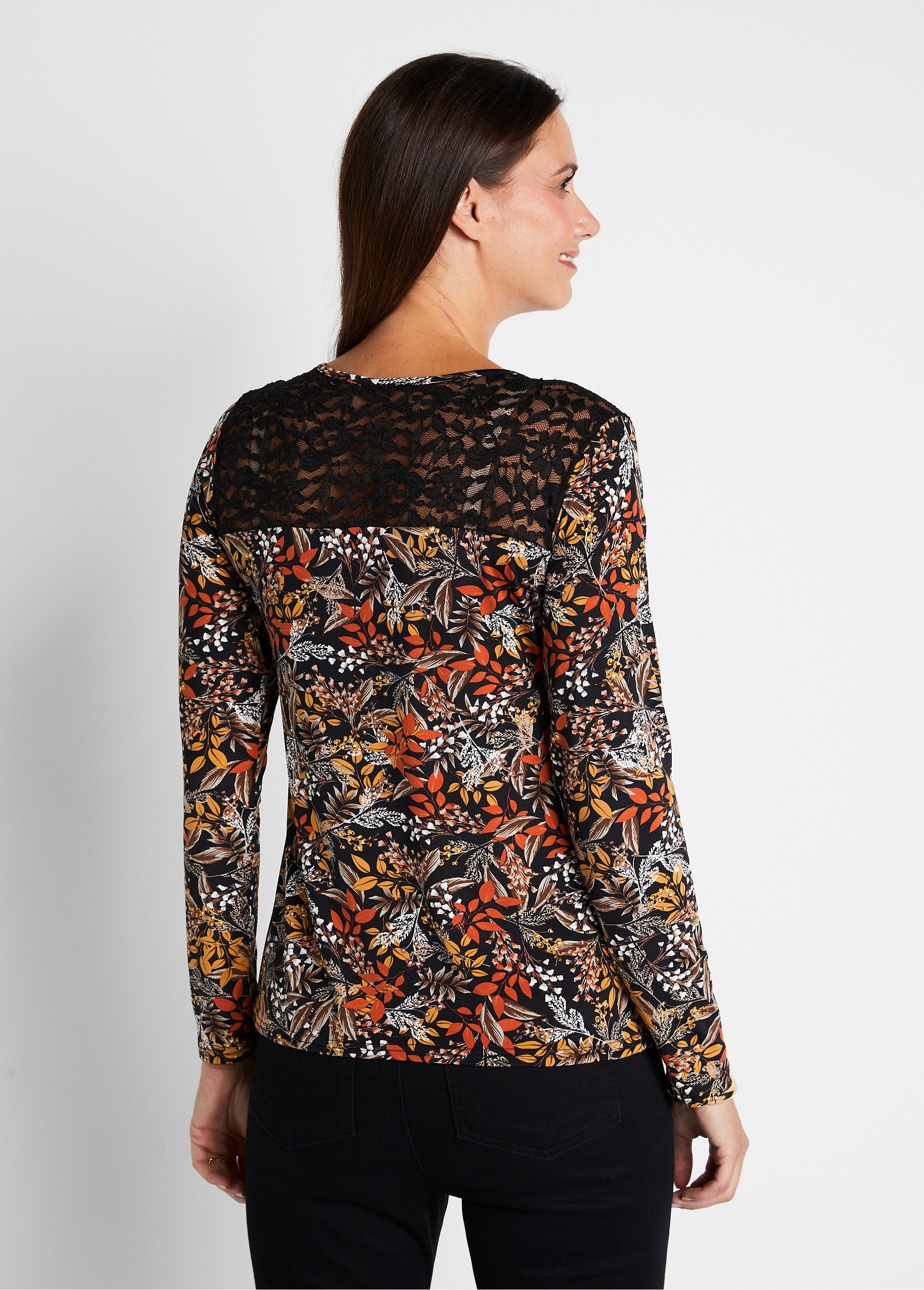 Straight_lace_t-shirt_with_foliage_print_Honey_print_DO1_slim