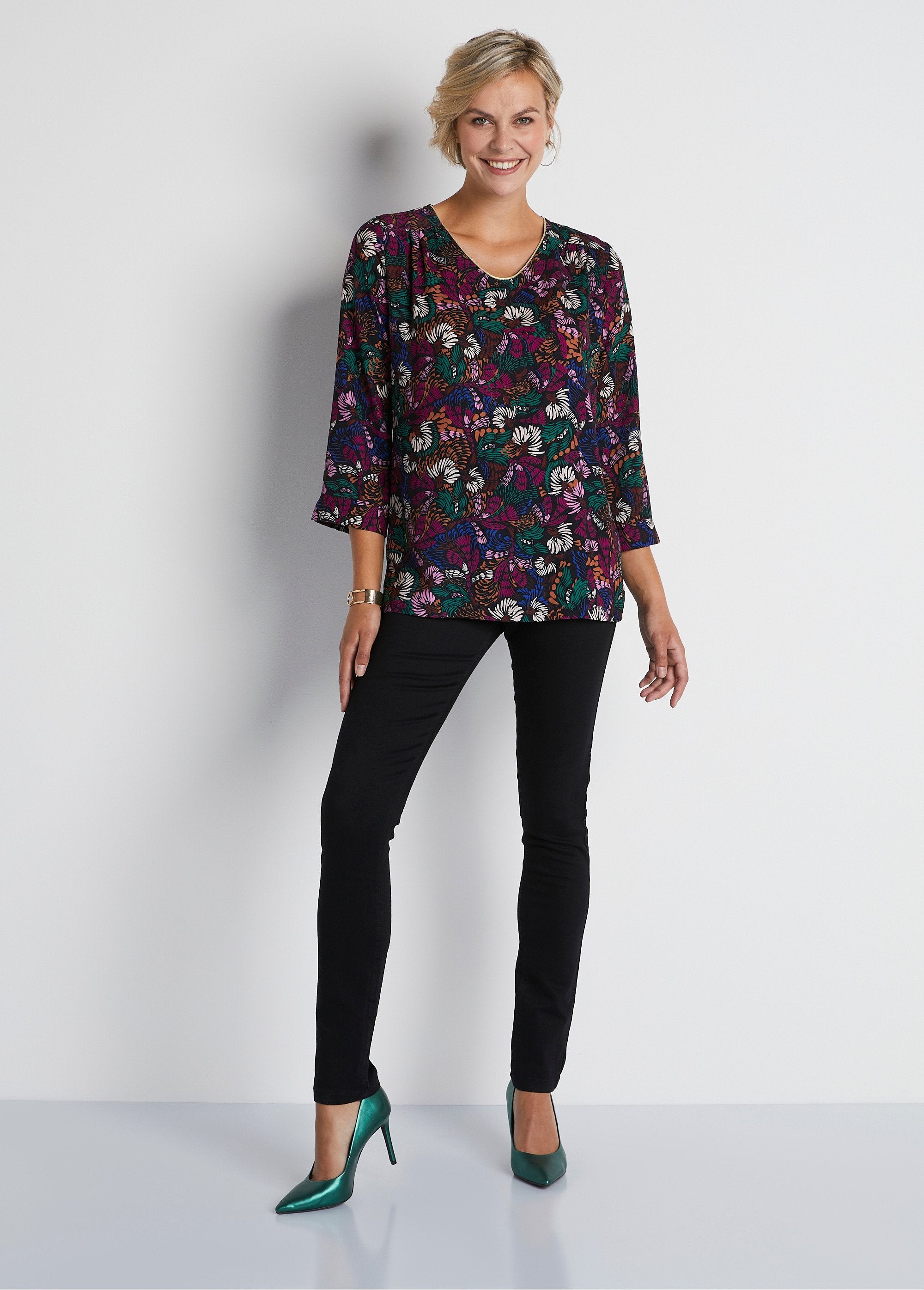 Loose_mid-length_printed_tunic_Fuchsia_print_SF1_slim