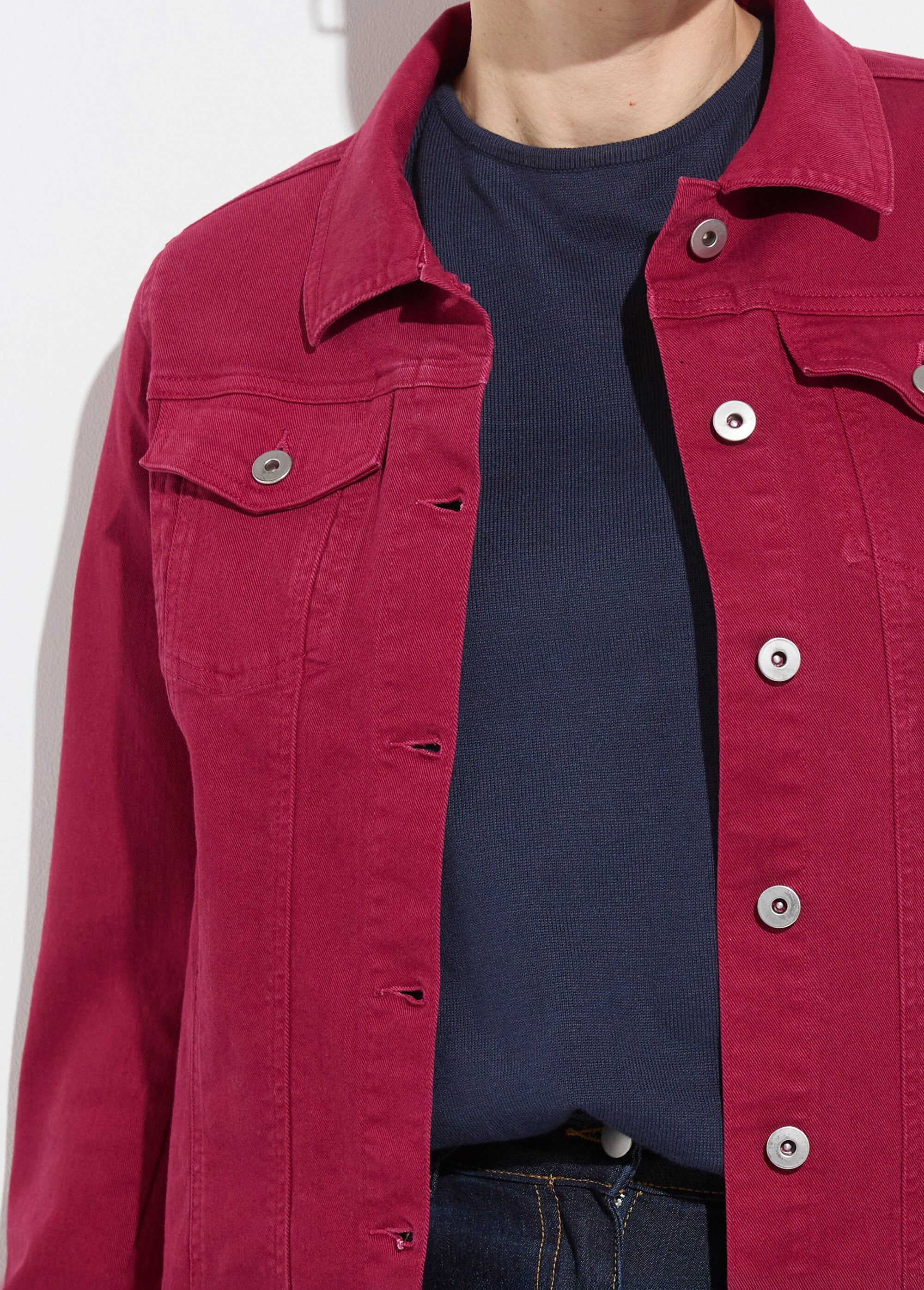 Straight_buttoned_denim_jacket_Garnet_DE1_slim
